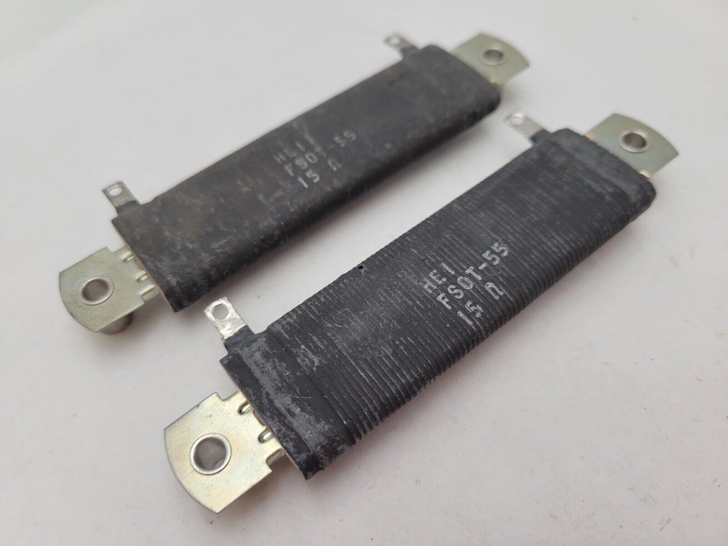 2 Pieces Huntington FS0T-55 Flat Wirewound Resistor Black 15 Ohm 55 Watts