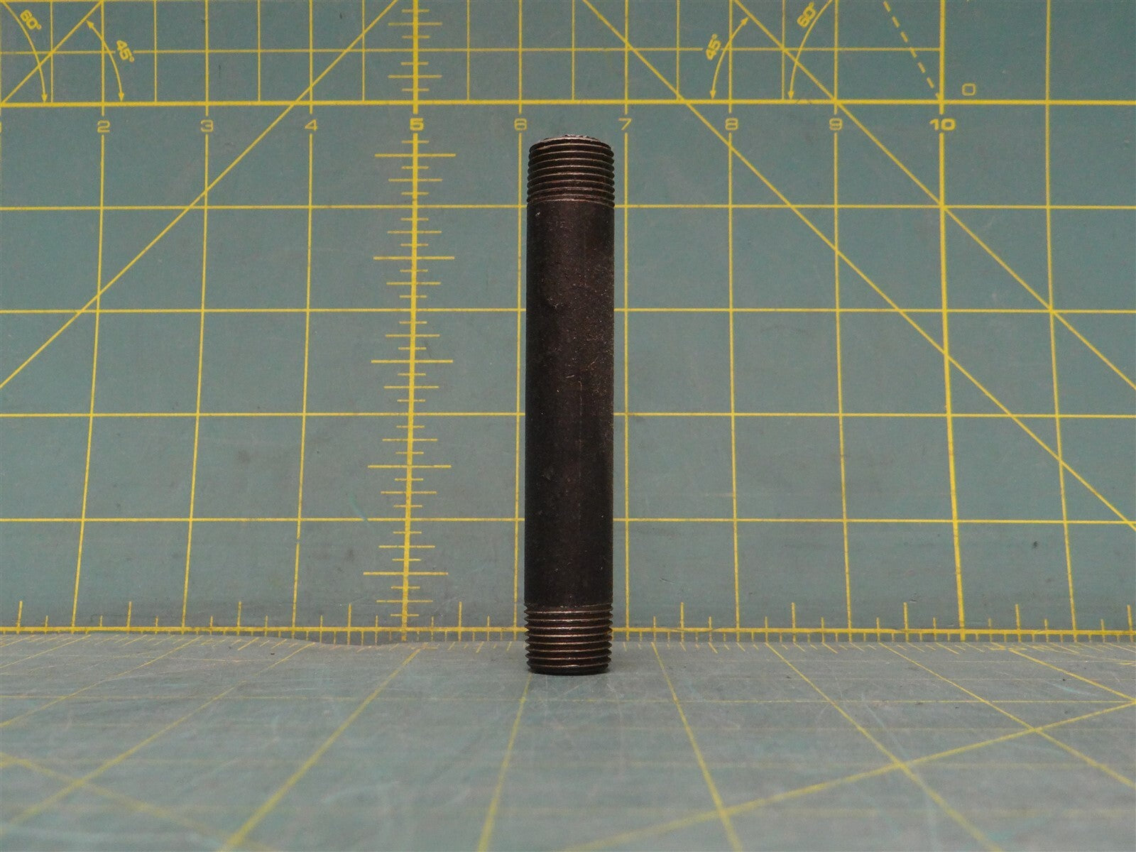5/8" x 4" Pipe Fitting Nipple Male NPT Steel Tapered Threaded Schedule 80 Welded
