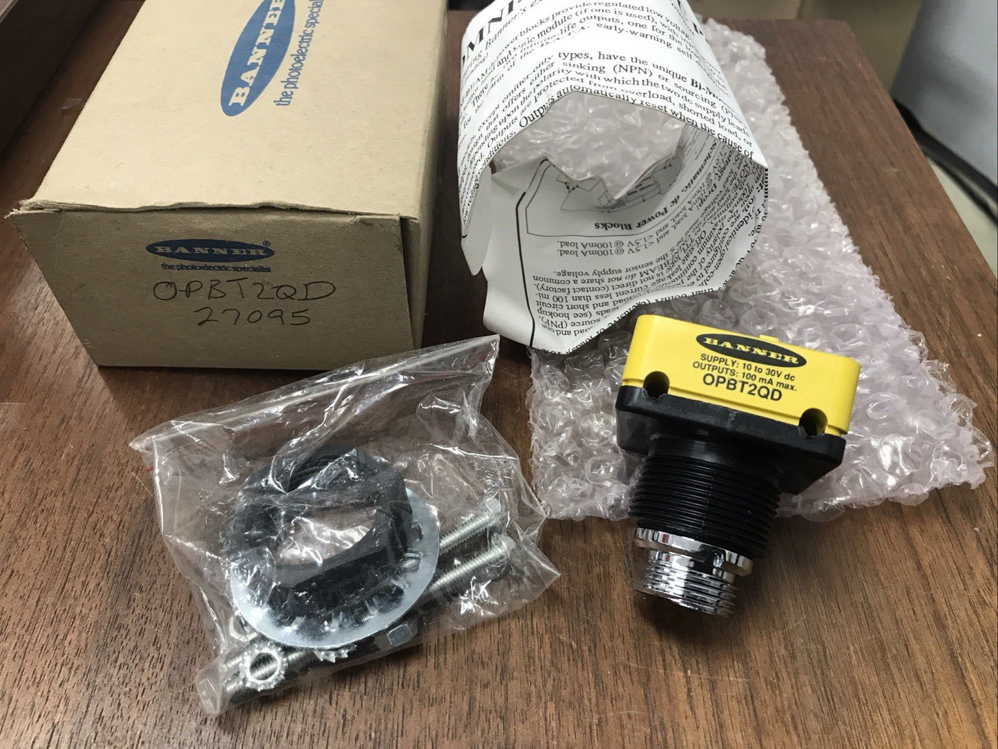 BANNER ENGINEERING OPBT2QD-27095 / OPBT2QD27095 Sensor Omni Beam Power Block