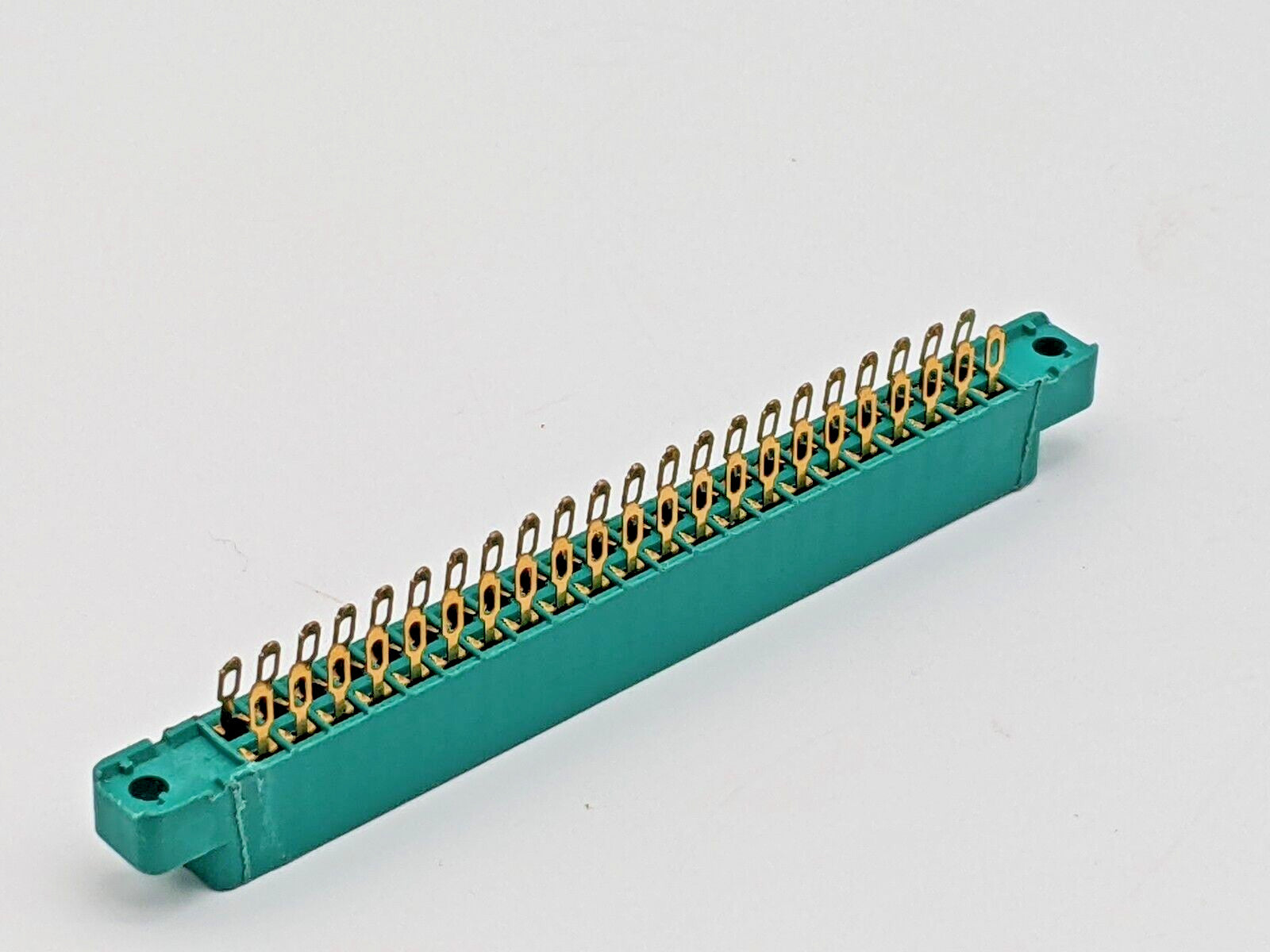Cinch 251-22-50-177 Card Edge Connector PCB Slot Socket 22 Double Pin
