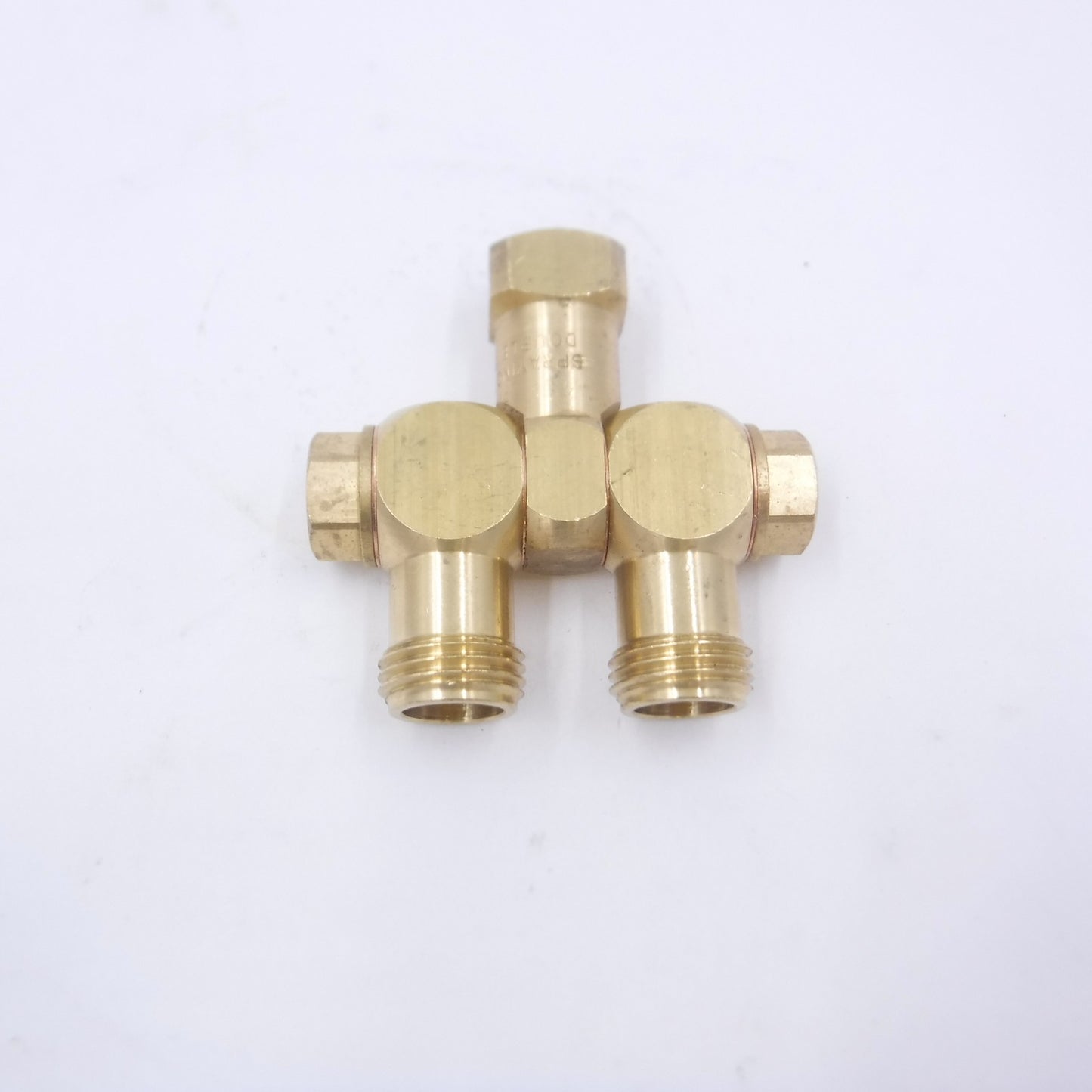 TeeJet 2 Outlet Swivel Nozzle Body 1/4" FPT