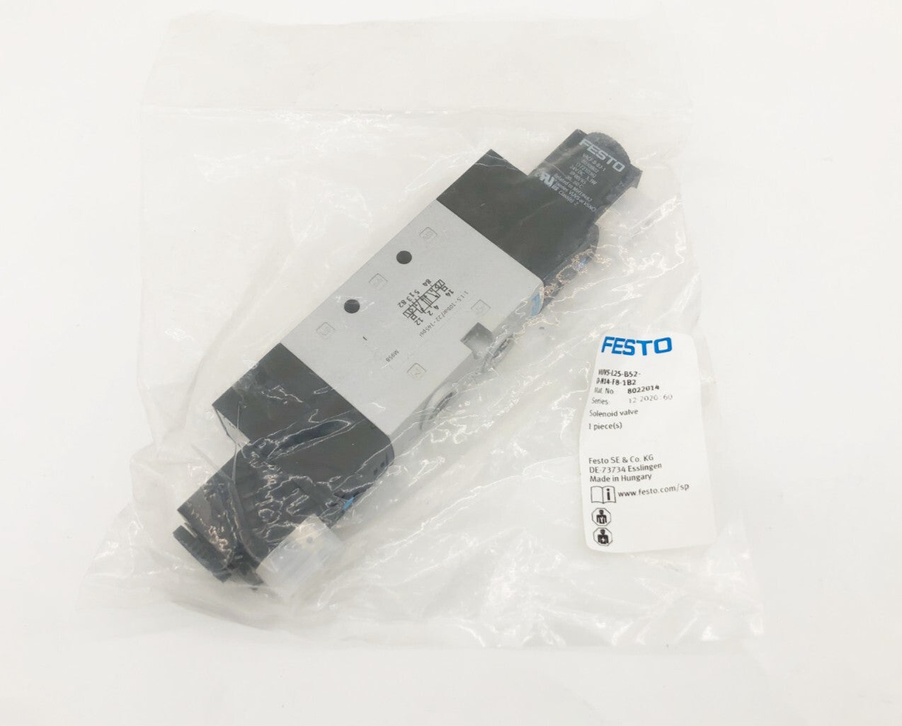 New Festo VUVS-L25-B52-D-N14-F8-1B2 Solenoid Valve 24VDC 3.3W 575556