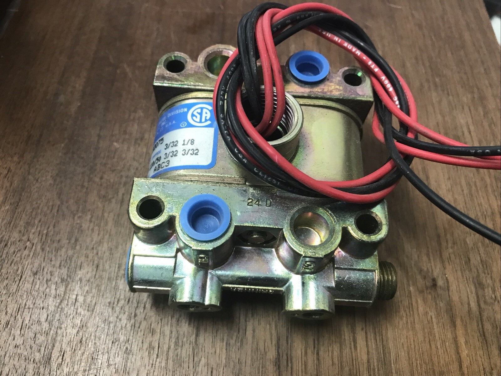 V935LB2075 Skinner Valve 120VAC V935LB2075 75 PSI 3/32 1/8 20 Watts Honeywell