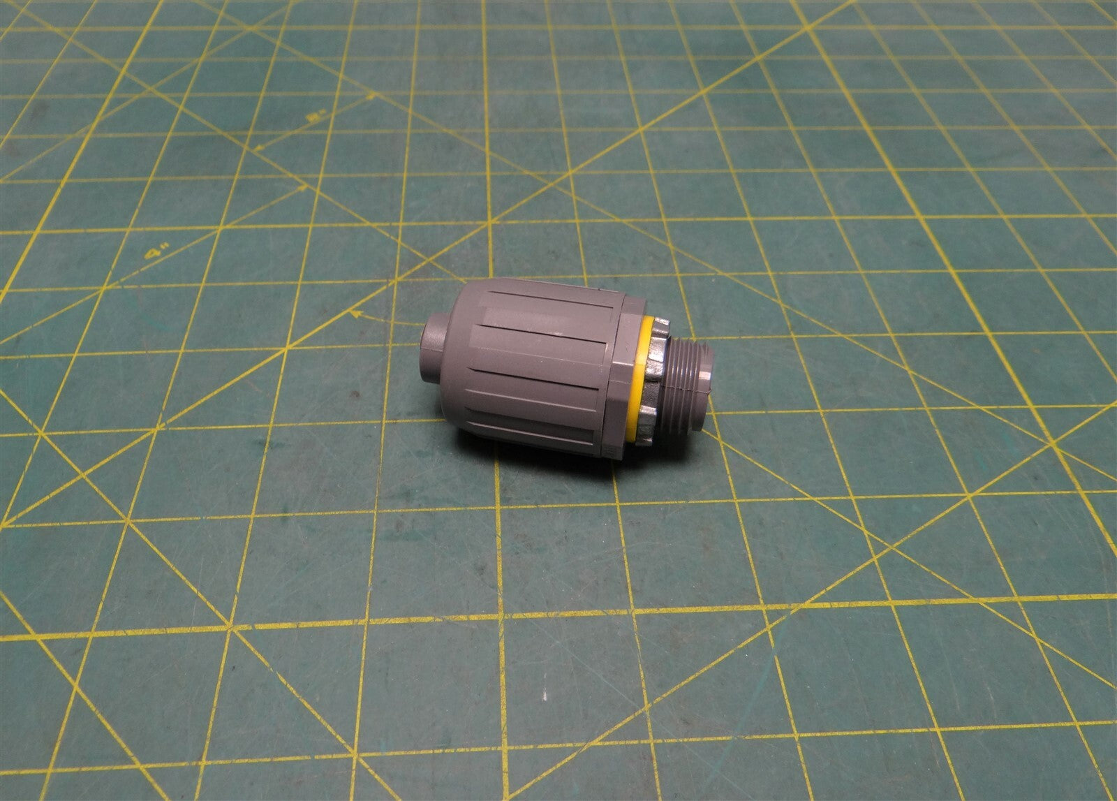 1/2" Arlington Liquidtight Non-Metallic Straight Conduit Connector, NMLT5