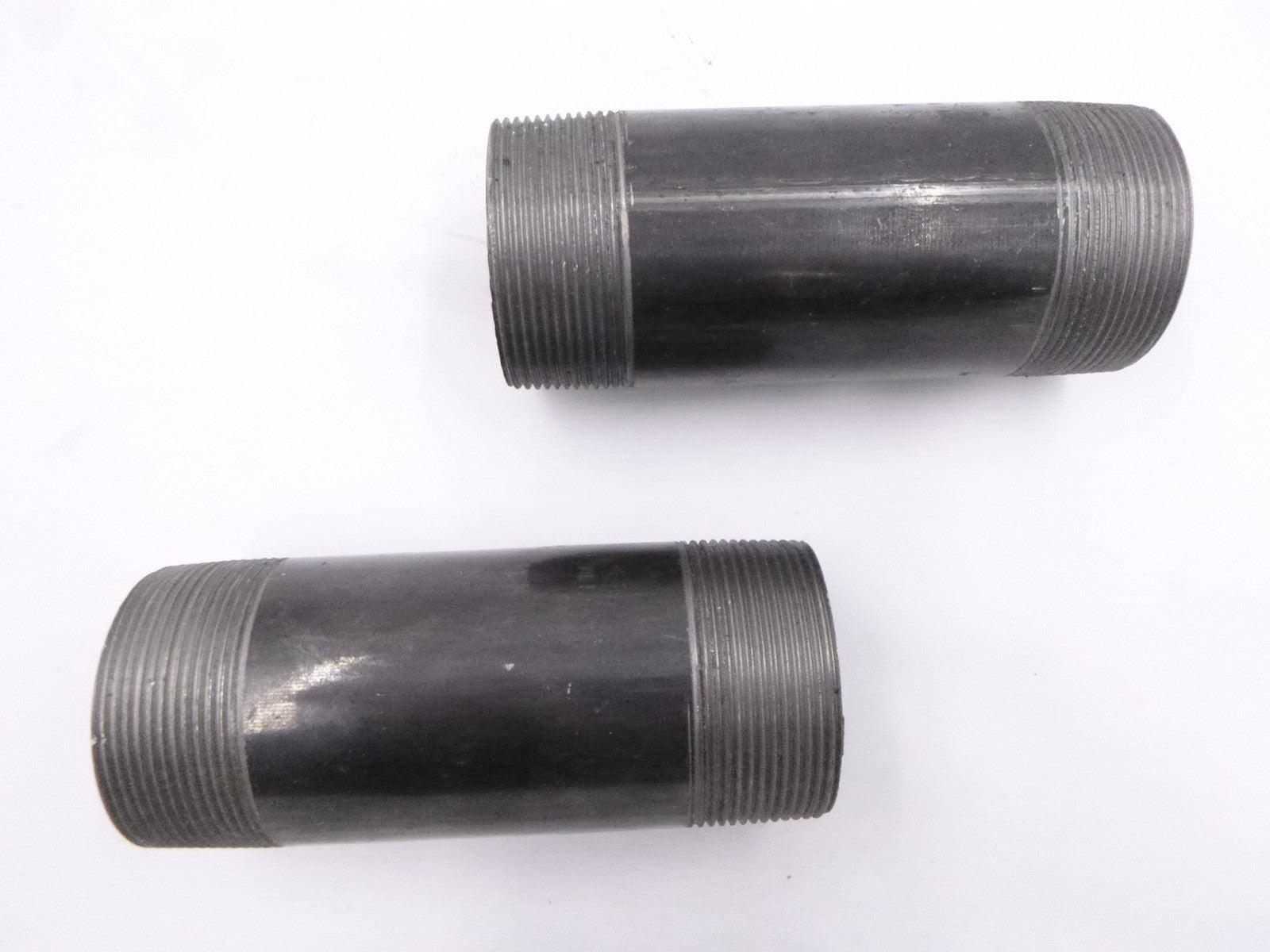 2 Pack 5-1/2" L x 2" MNPT Black Steel Conduit Pipe Nipples