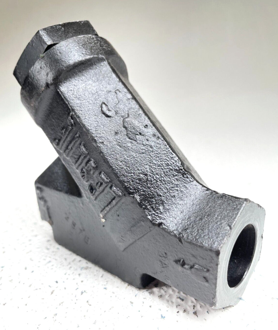 LESLIE Y Strainer 1/2" Socket Weld Class 600 WCB Steel / Fine Perforation Screen