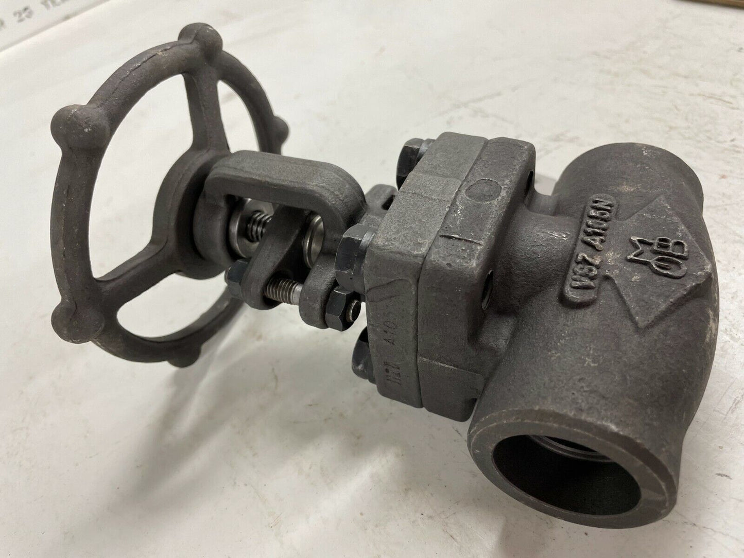 OMB 810 Gate Valve 1" 800 lb Socket Weld Ends A105N Forged Steel Trim #8 LOW-E