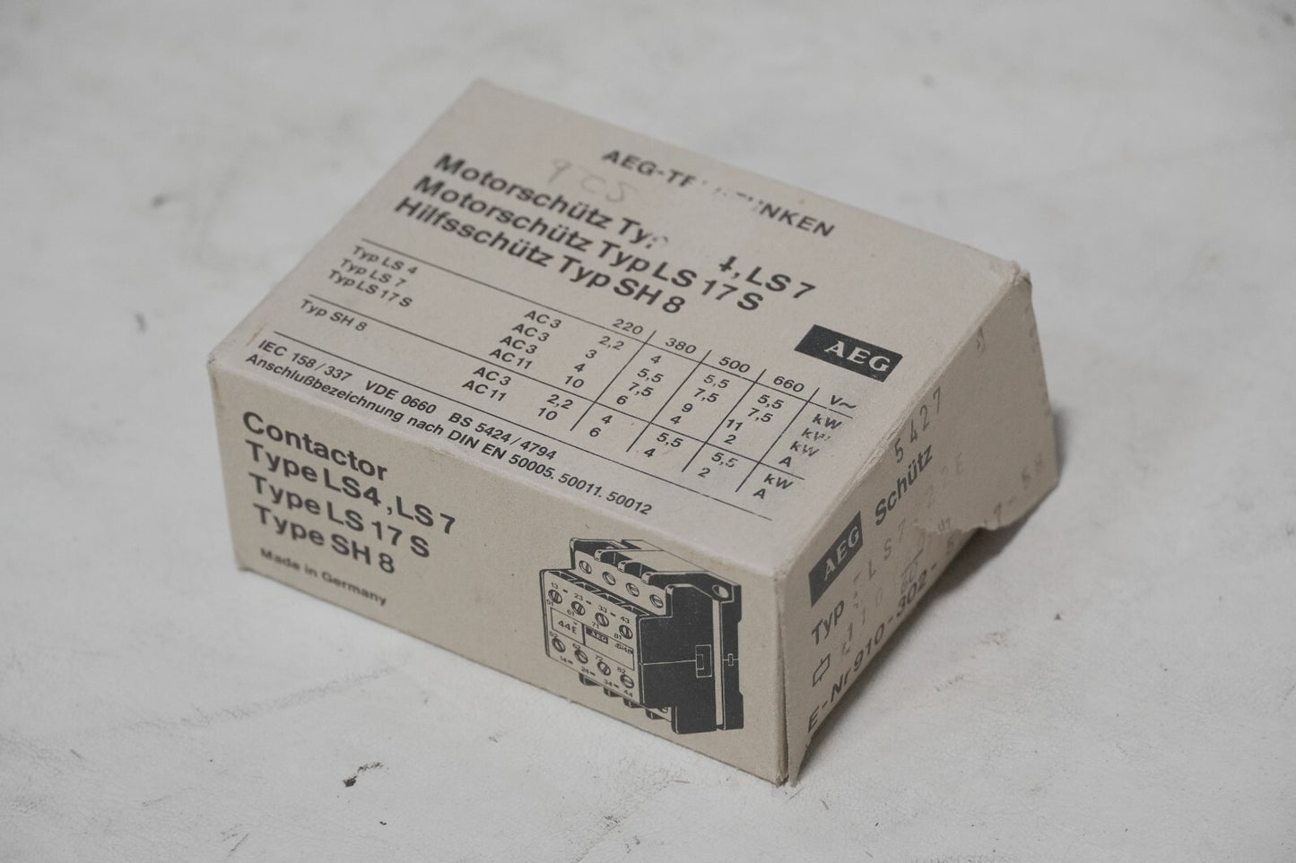 AEG Type LS7 22E Contactor 110VAC, 50Hz