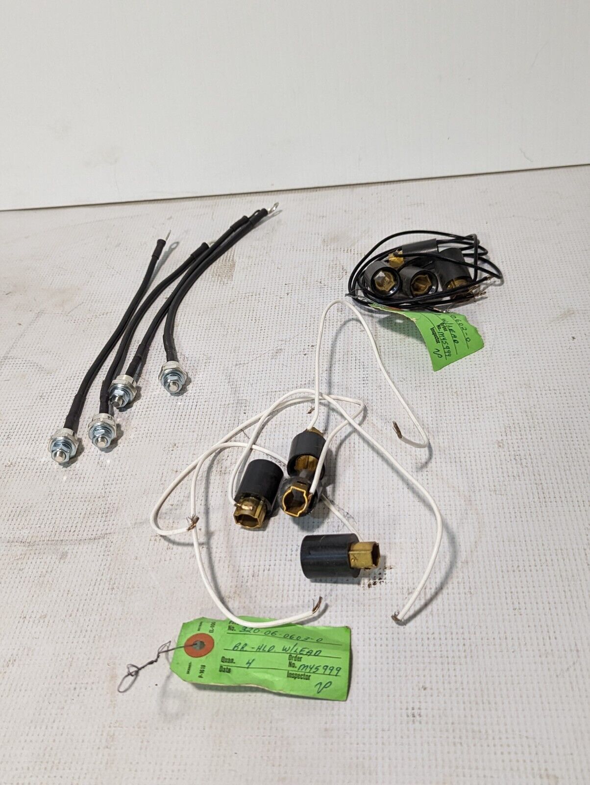 Lot of 4 BR-HLD W/LEAD 320-06-0603-0, 4 BR-HLD W/LEAD 320-06-0602-0 - Free Ship