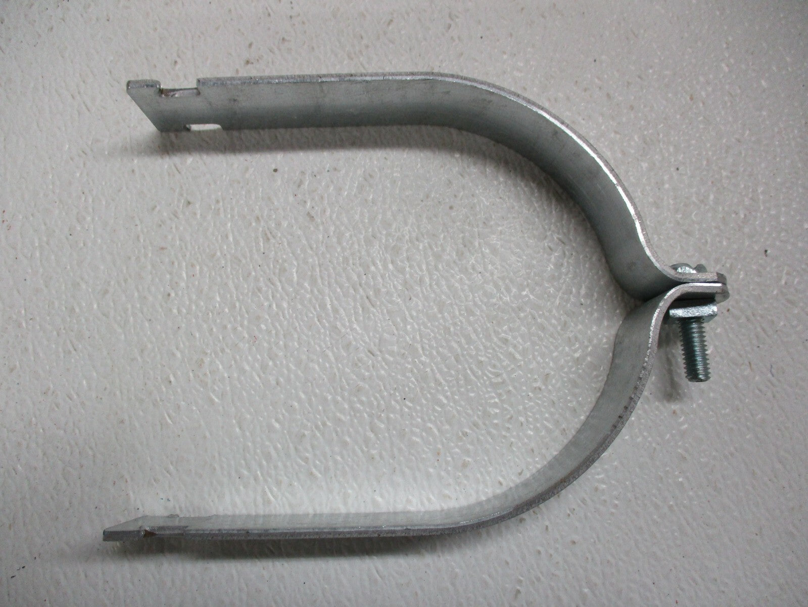 B-LINE B2019PAZN 5" Pipe & Conduit Strut Strap Clamp Fitting Zinc  (Lot of 6) 