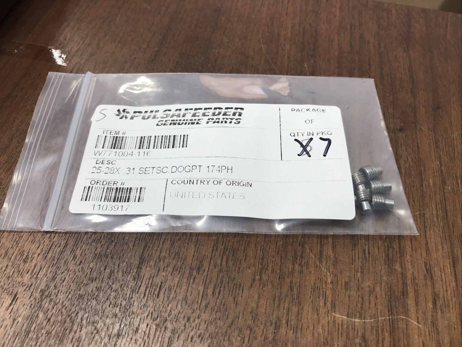 Lot Of 7 Pulsafeeder Set Screw Setscrew .25-28x.31 DOGPT 174PH W771004-116