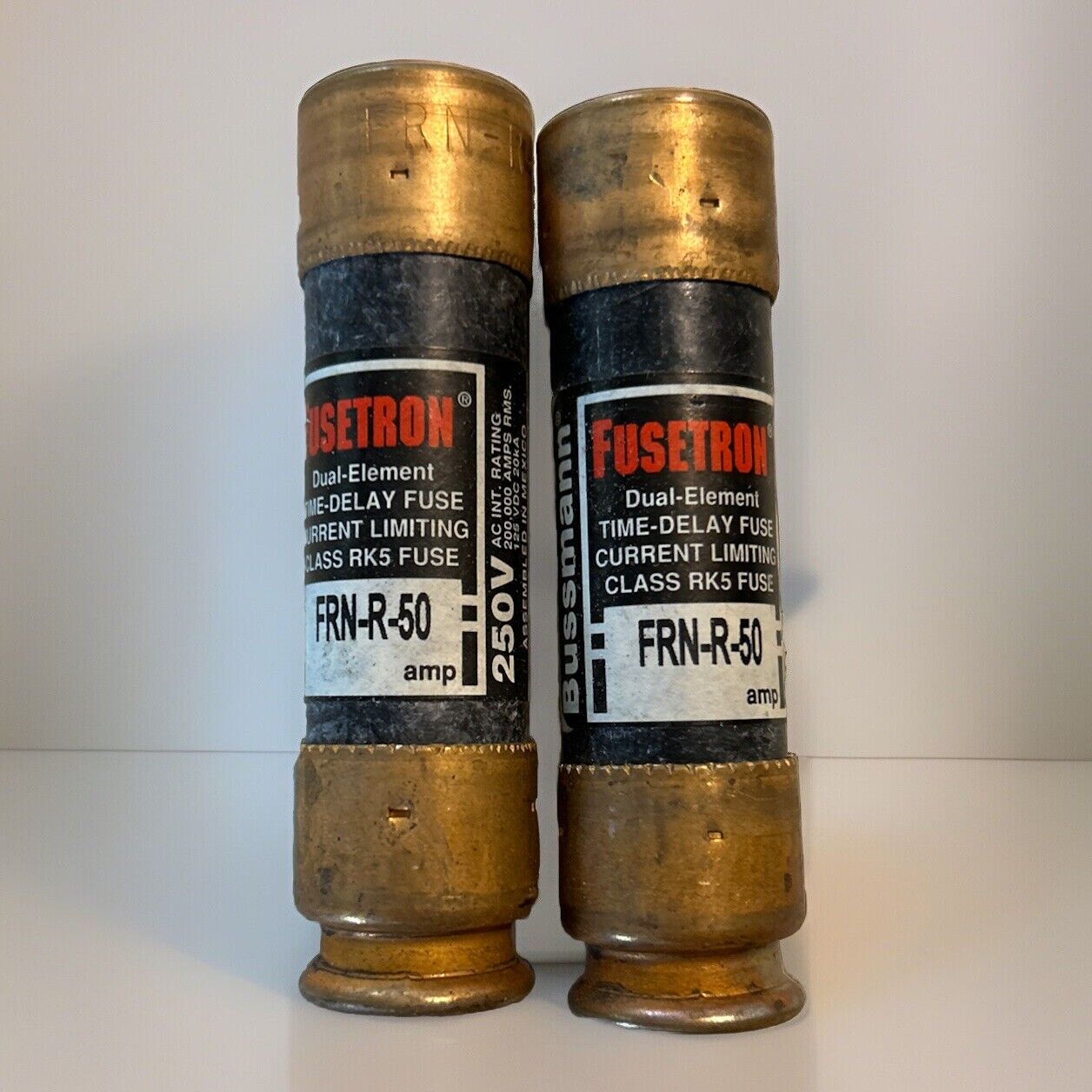 *QTY 2* BUSSMAN FUSETRON FRN-R-50 50 Amp Dual Element Time-Delay.     FB