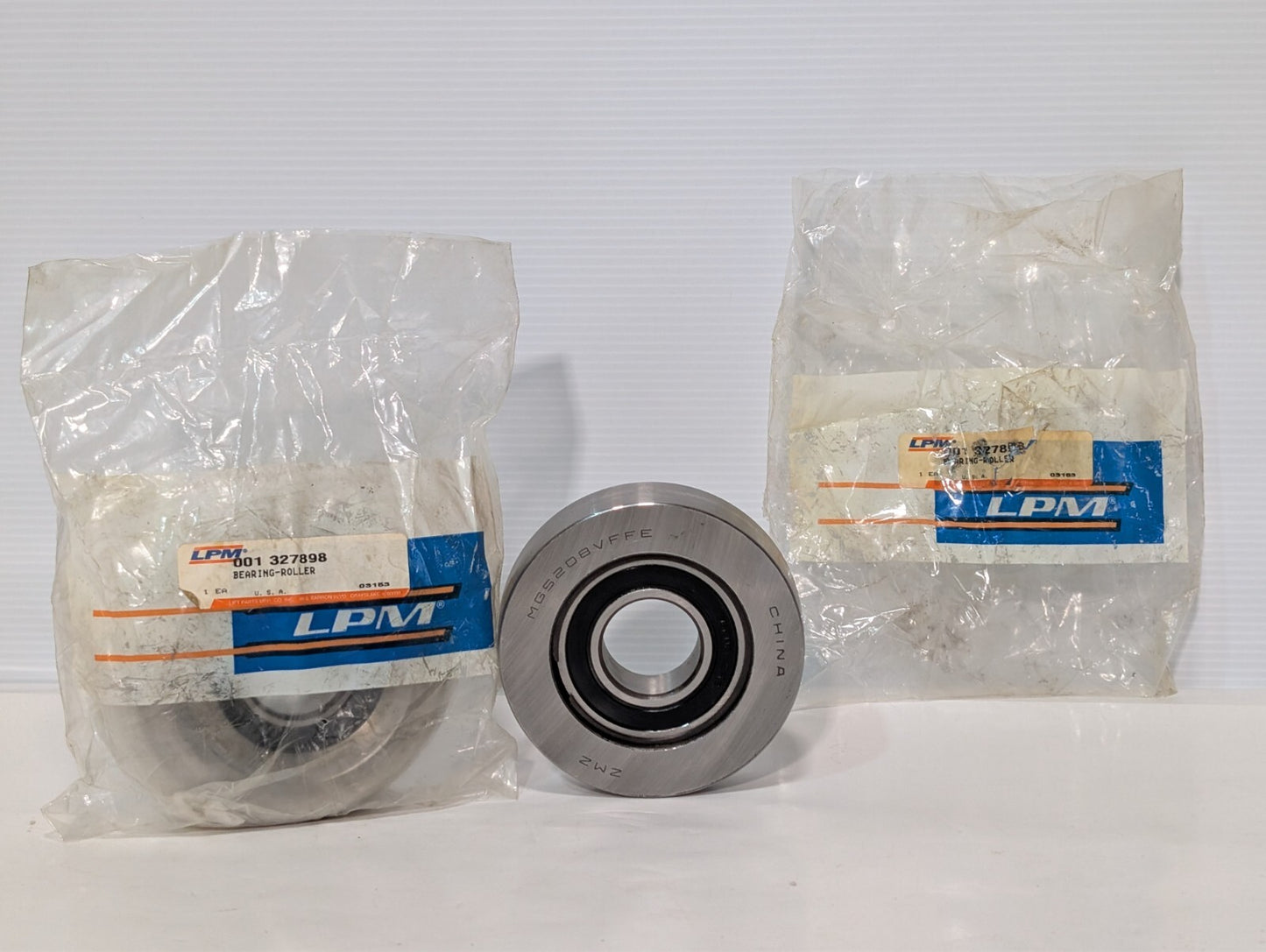 (1) ZMZ MG5208VFFE Mast Roller Guide Bearing, Chain Guide, MG 5208 VFFE