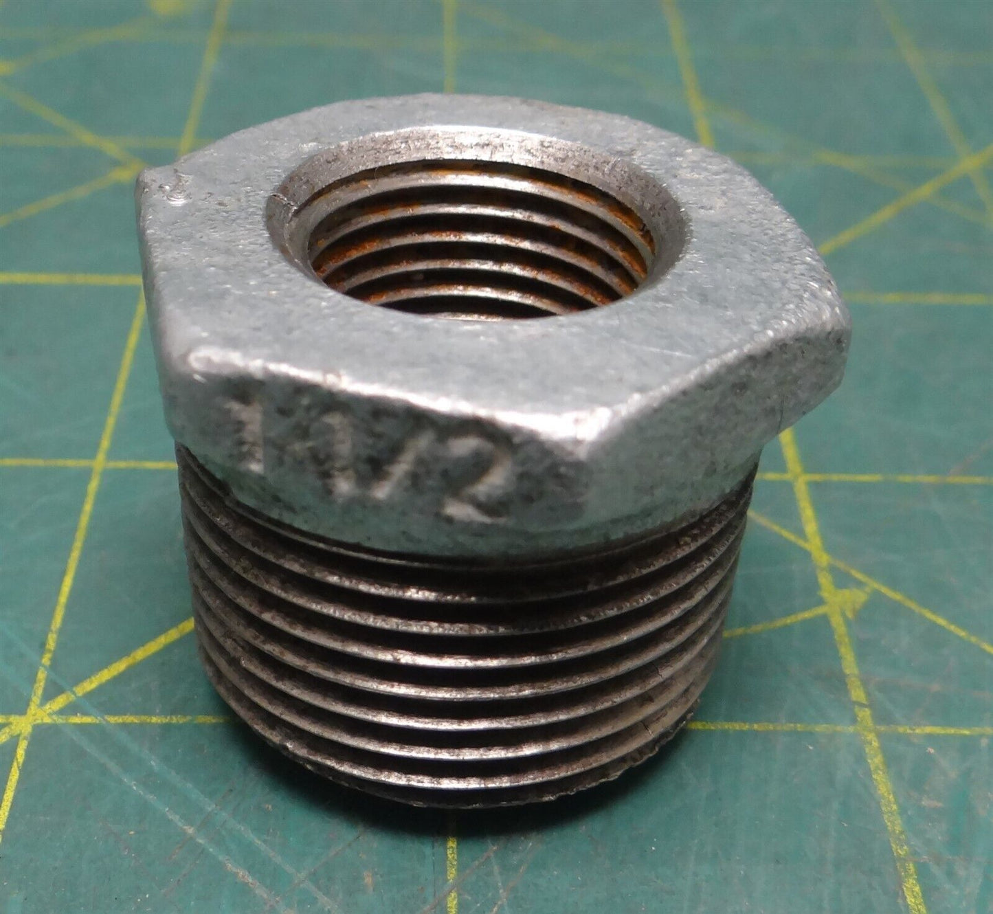 1" Male NPT x 3/8" Female NPT Pipe Fitting Bushing Galv. Steel 1-1/2" Hex Width