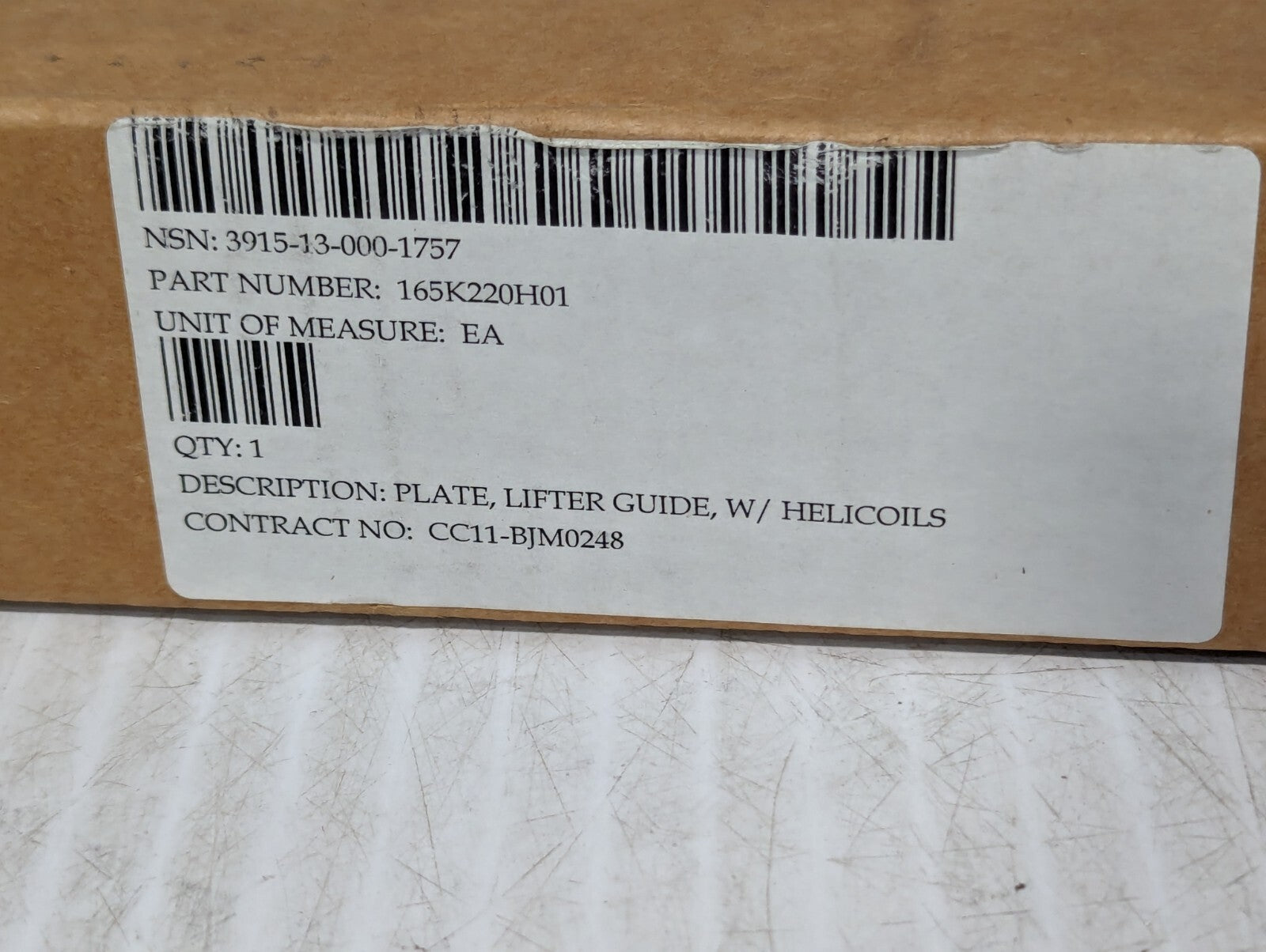 *Read* 3915-13-000-1757 165K220H Lifter Guide Plate w/Helicoils