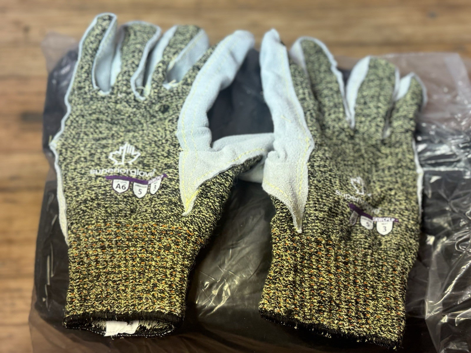 12 Pk Large EmeraldCX Cut Resistant Gloves Leather Palm, KEV/Stainless Steel 2XL