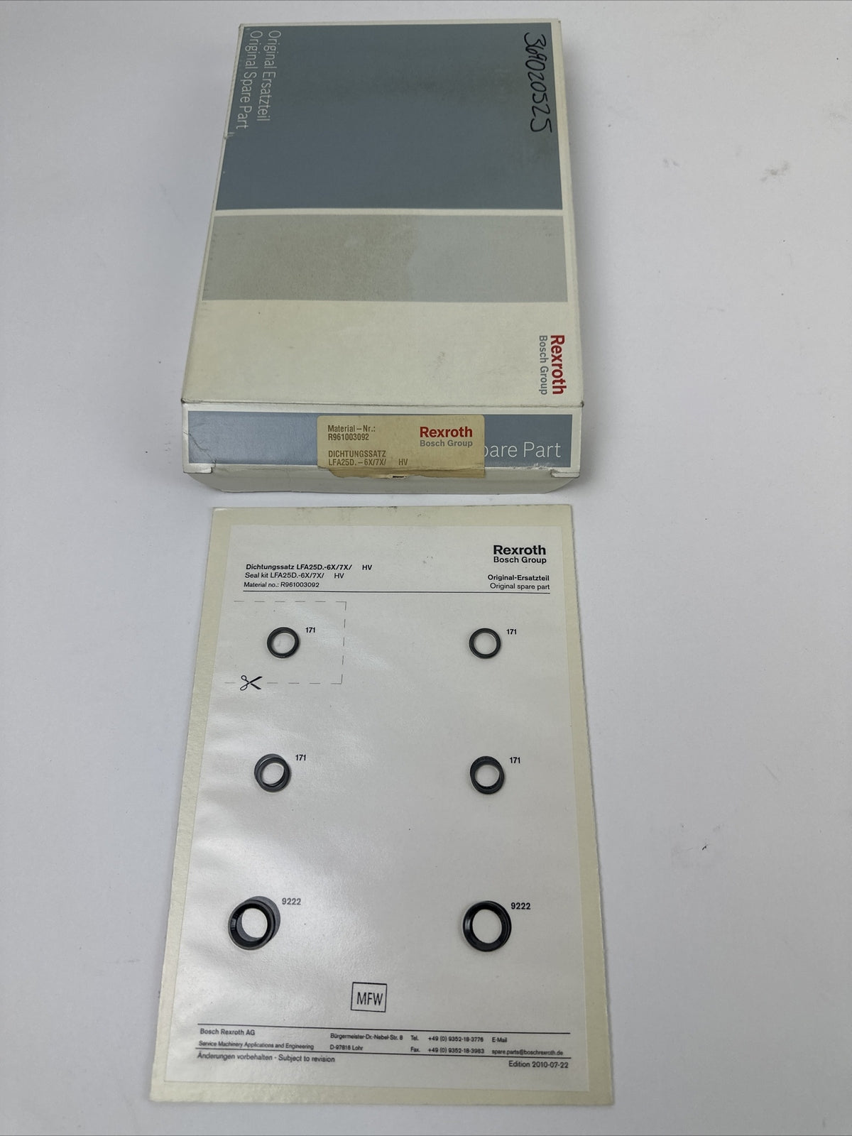 REXROTH R961003092 SEAL KIT LFA25D.-6X7X/   HV