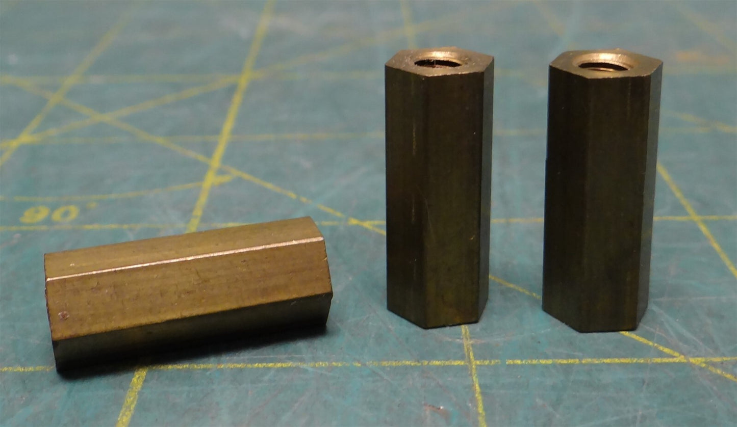 (Qty: 3) Coupling Nut 10-24 Thread Size 3/4" L 3/8" Hex W Brass Fully Threaded