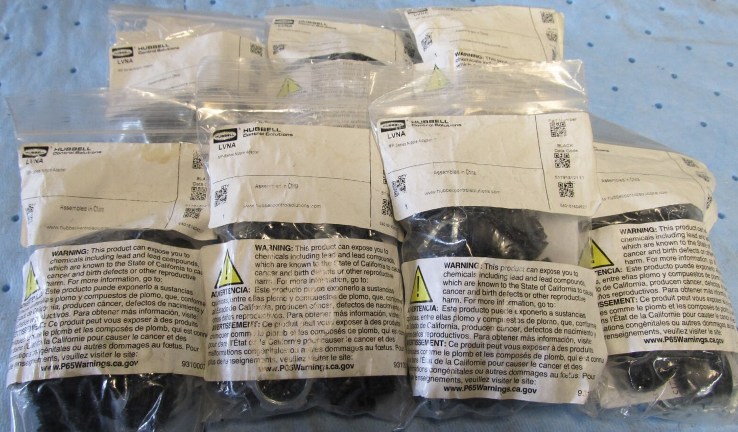 (1) HUBBELL LVNA MP SERIES NIPPLE ADAPTER