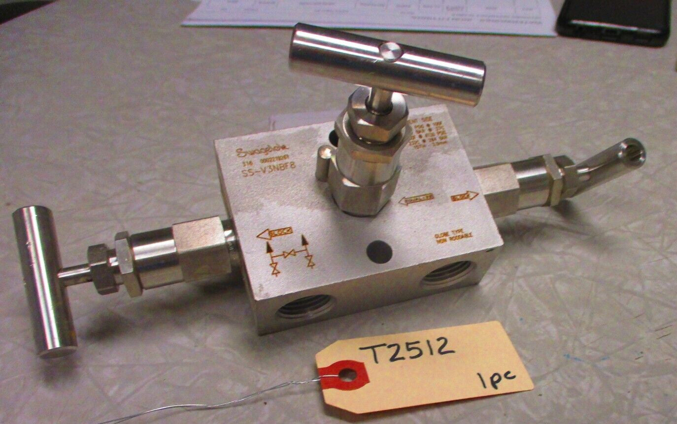 Swagelok SS-V3NBF8 Stainless Steel 3-Valve Instrument Manifold 1/2" Female NPT