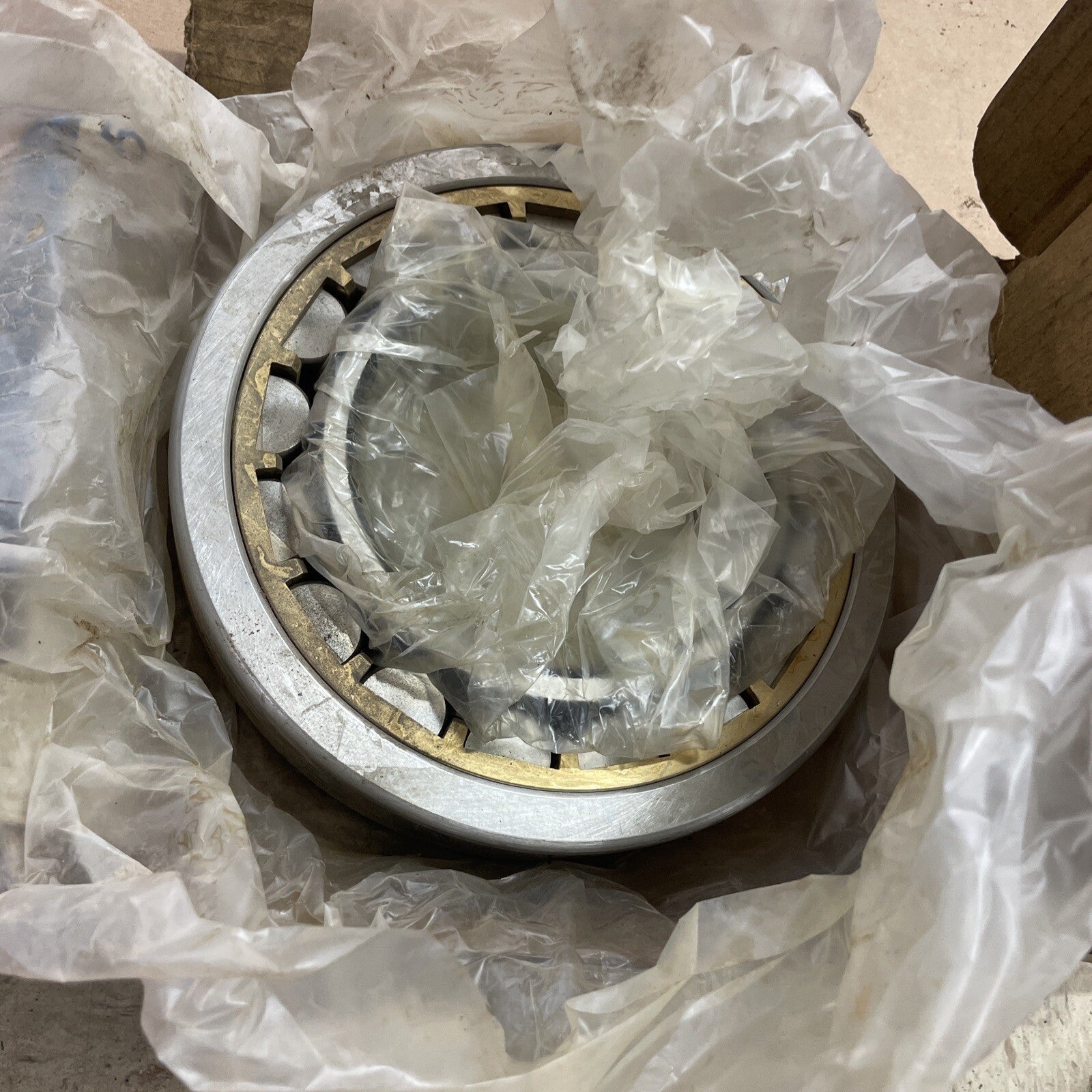 NU222EG1C3 - NTN - Cylindrical Roller Bearing - FACTORY NEW Old Stock