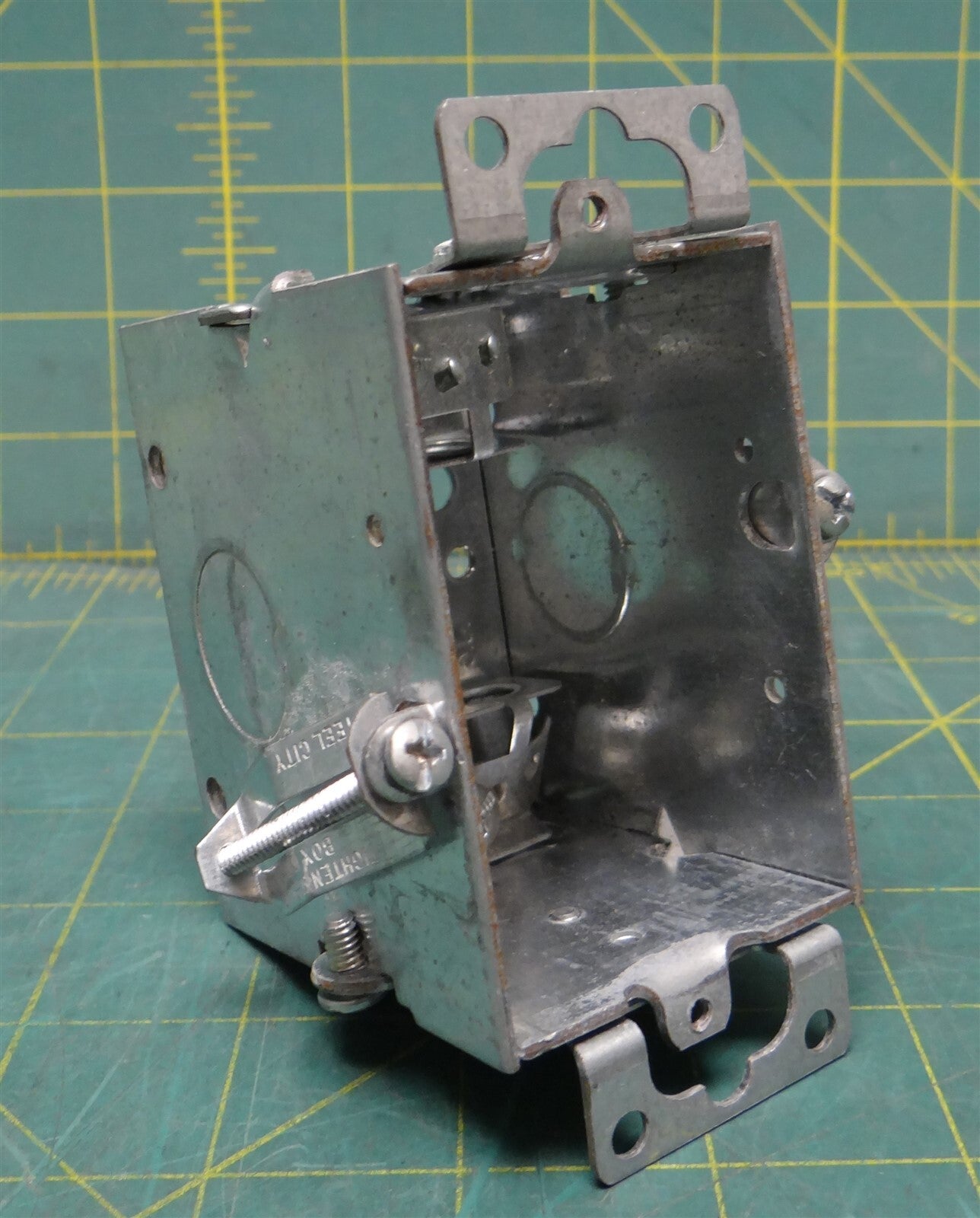 Steel City LXOWC-25 3/4" Switch Box 12.5C Gangable Ear Armored Pre-Galv. Steel