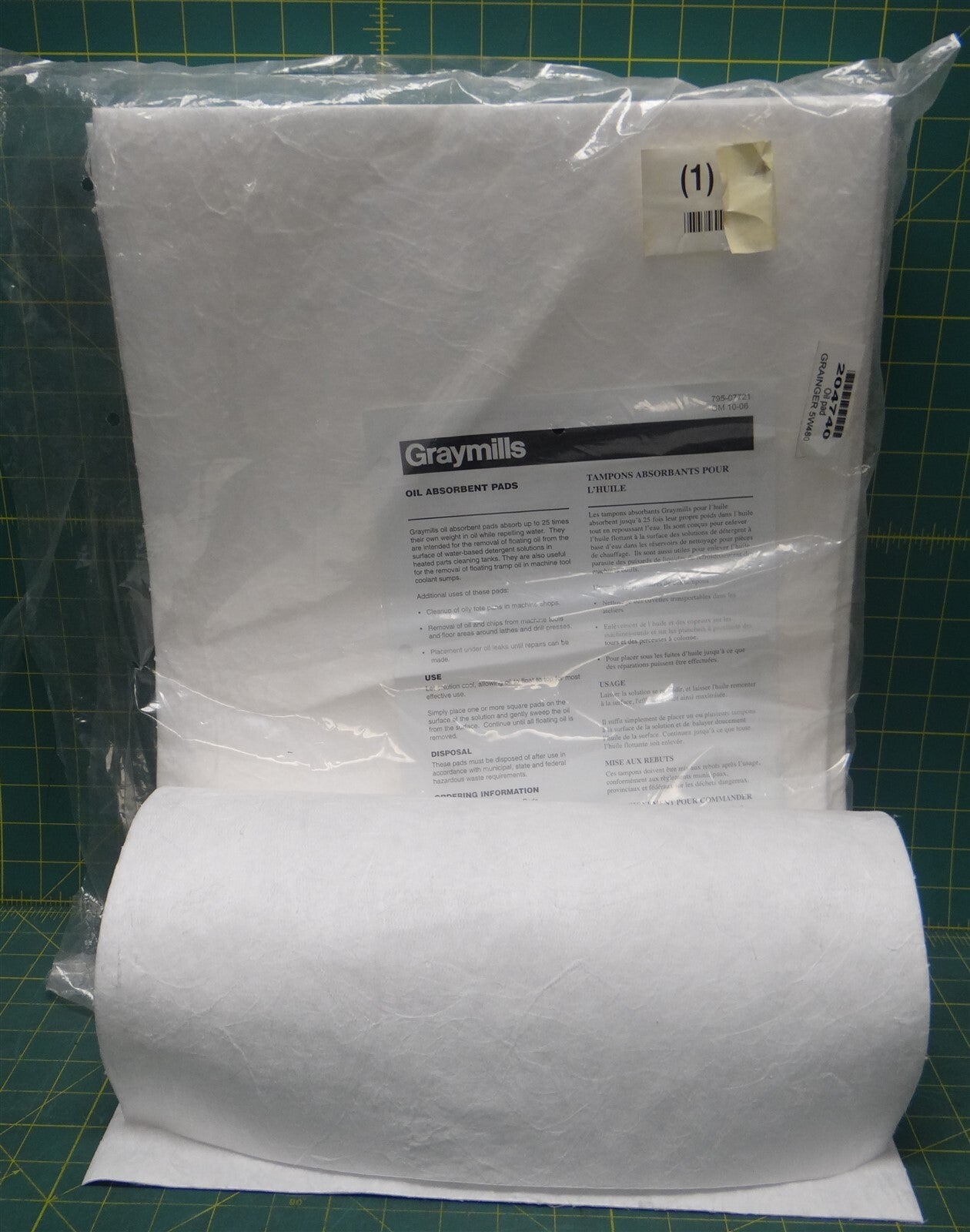 (25 Pack) Graymills Oil Absorbent Pads OAP25-1 5W480 19in Length 15in Width