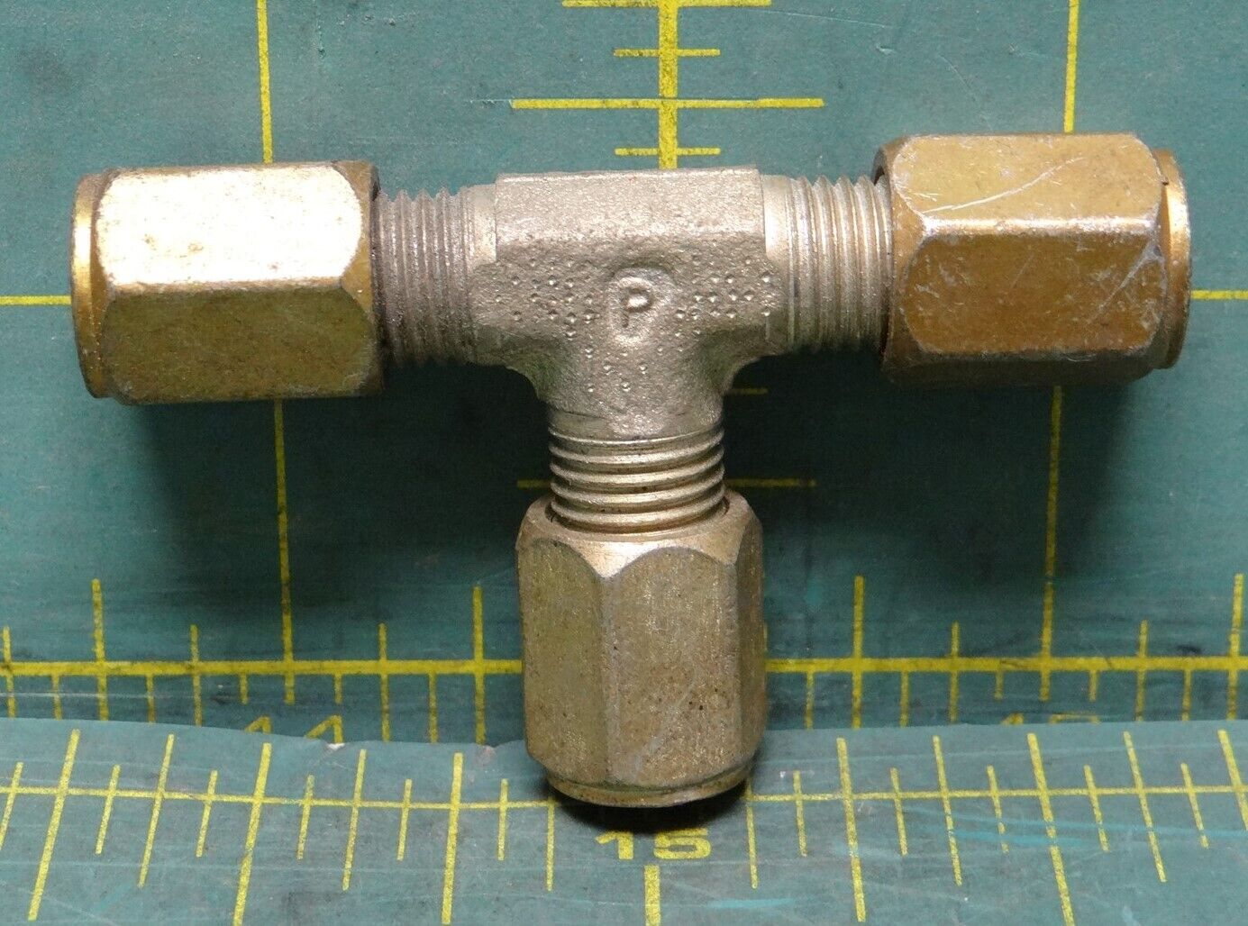 Parker Brass 1/4" x 1/4" x 1/4" Compression Tube Tee