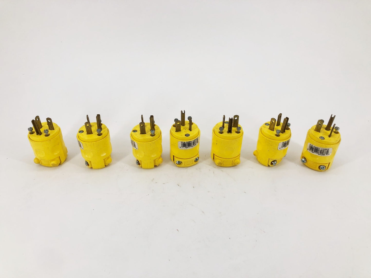 Lot of 7 New Leviton 520PV Yellow Grounding Plugs 20A 125V - No Box