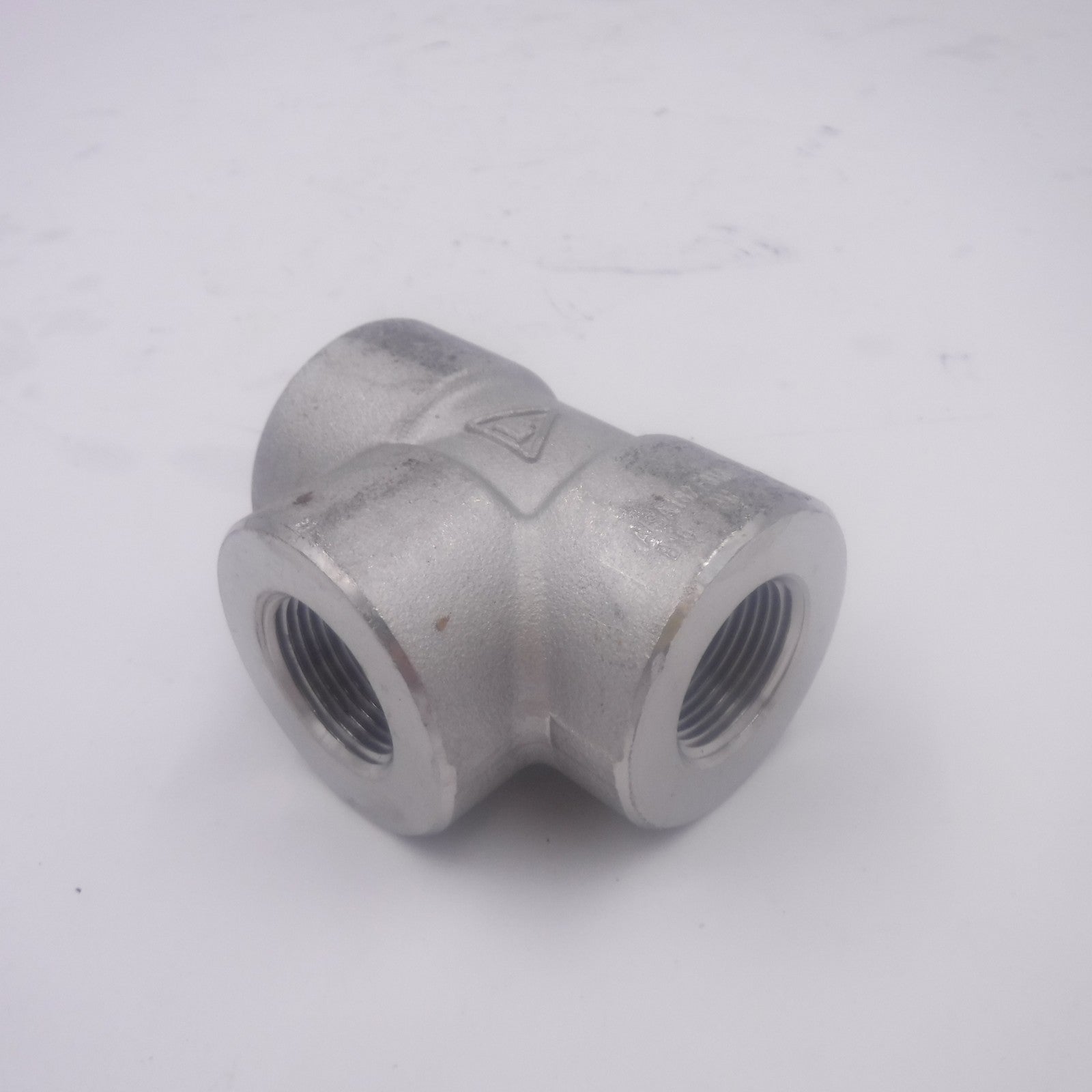 Anvil 3/4" FNPT 304 Stainless Steel Tee B16 3M Class 3000#