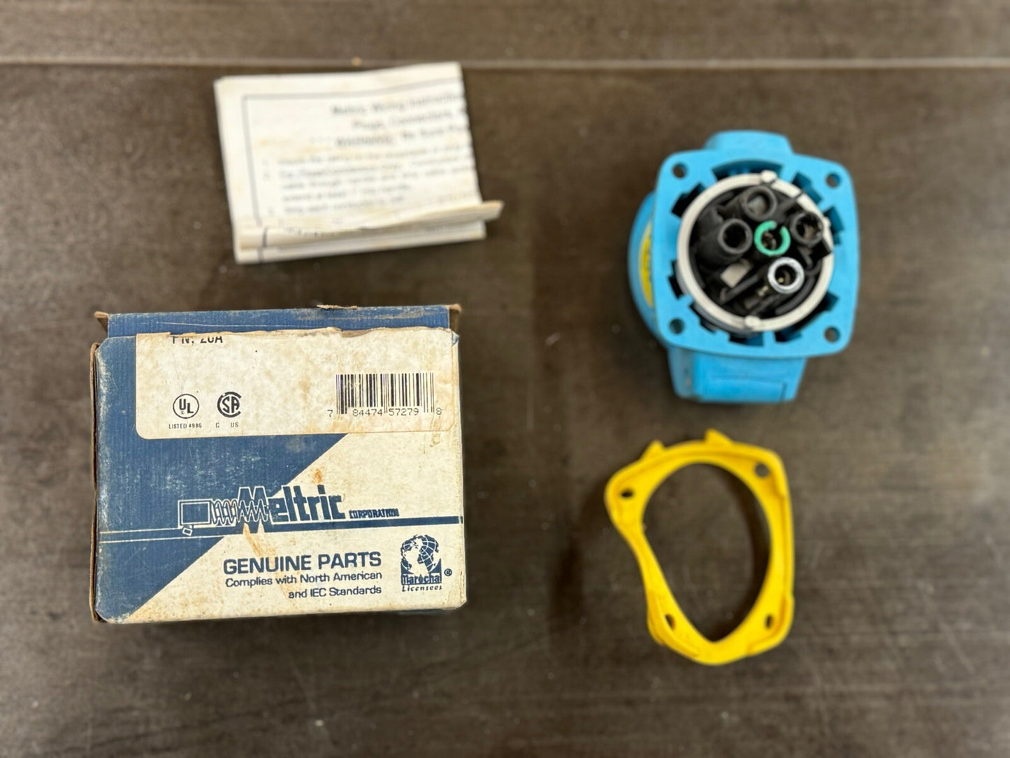 Meltric 01-S4075 Plug Receptacle Series PN20  Brand New
