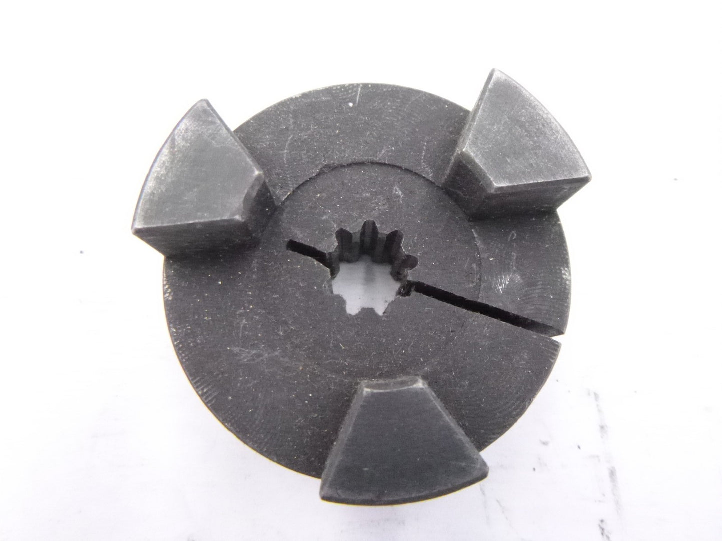 1/2" 9 Tooth Splined L090 Jaw Coupling Half with Set Screw
