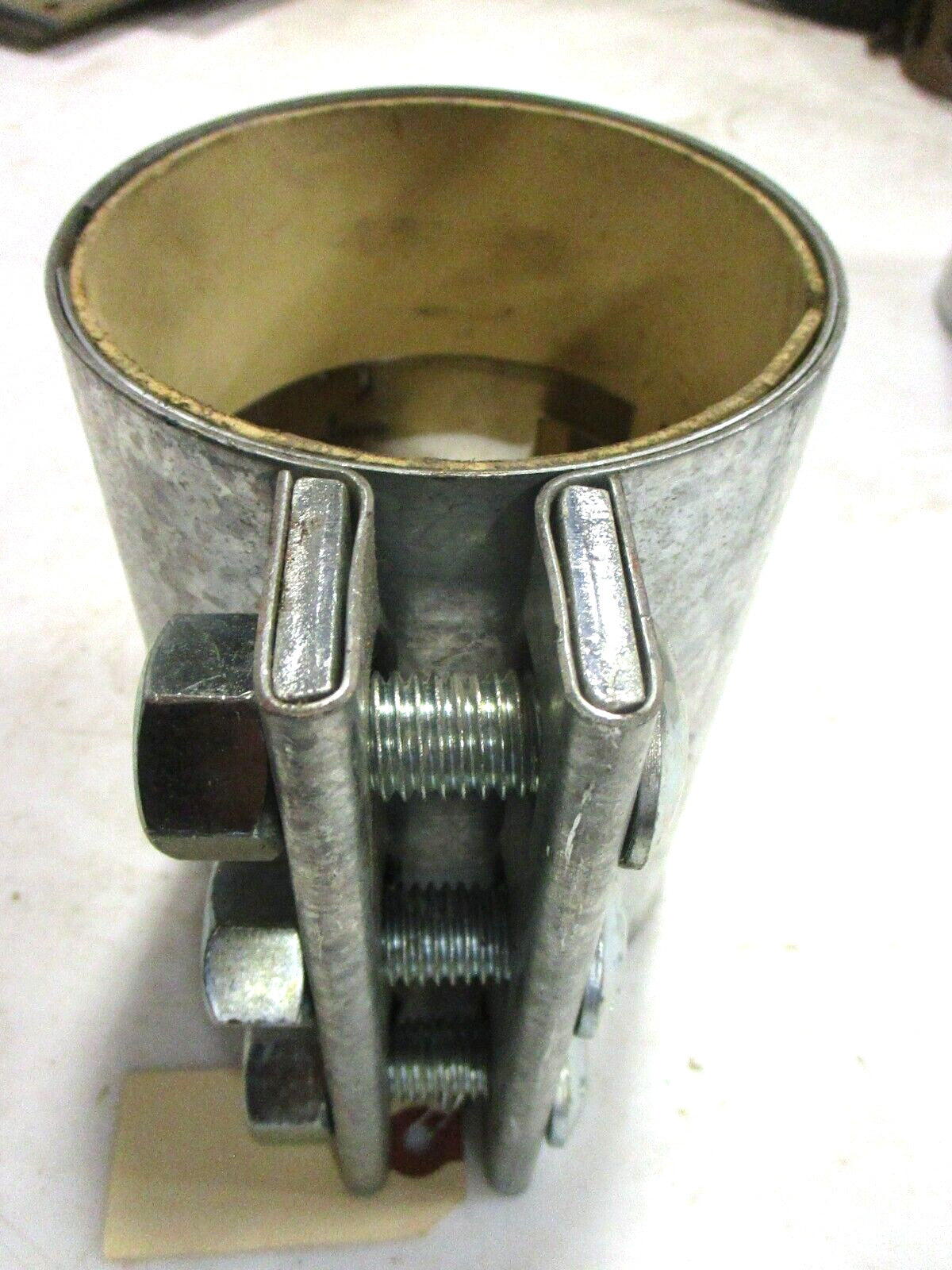 MORRIS 3-1/2-3C Compression Coupling Fits 3-1/2" (4" OD) Pipe x 6" Long / 3-Bolt