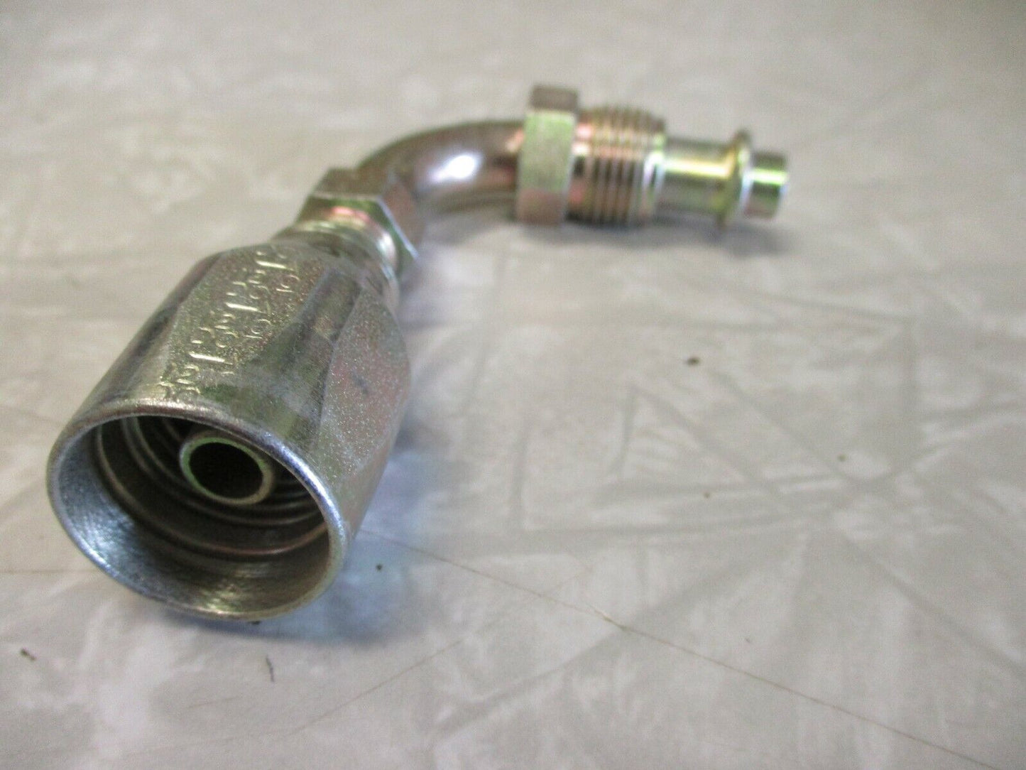 AeroQuip FC7662-0606S 3/8" Male O-Ring Pilot 90 Degree Elbow (Short) Reusable