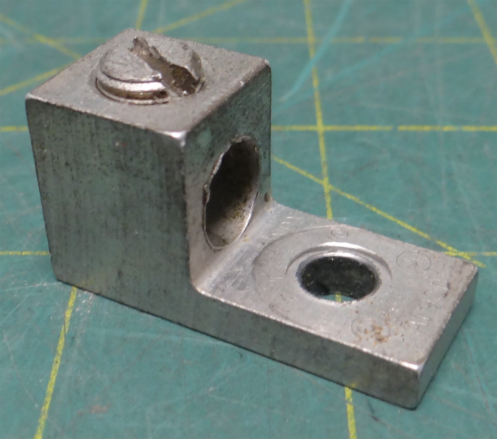 Burndy KA25U 14-1/0 AWG Tin Plated Copper/Aluminum Mechanical Lug Slot Head Bolt