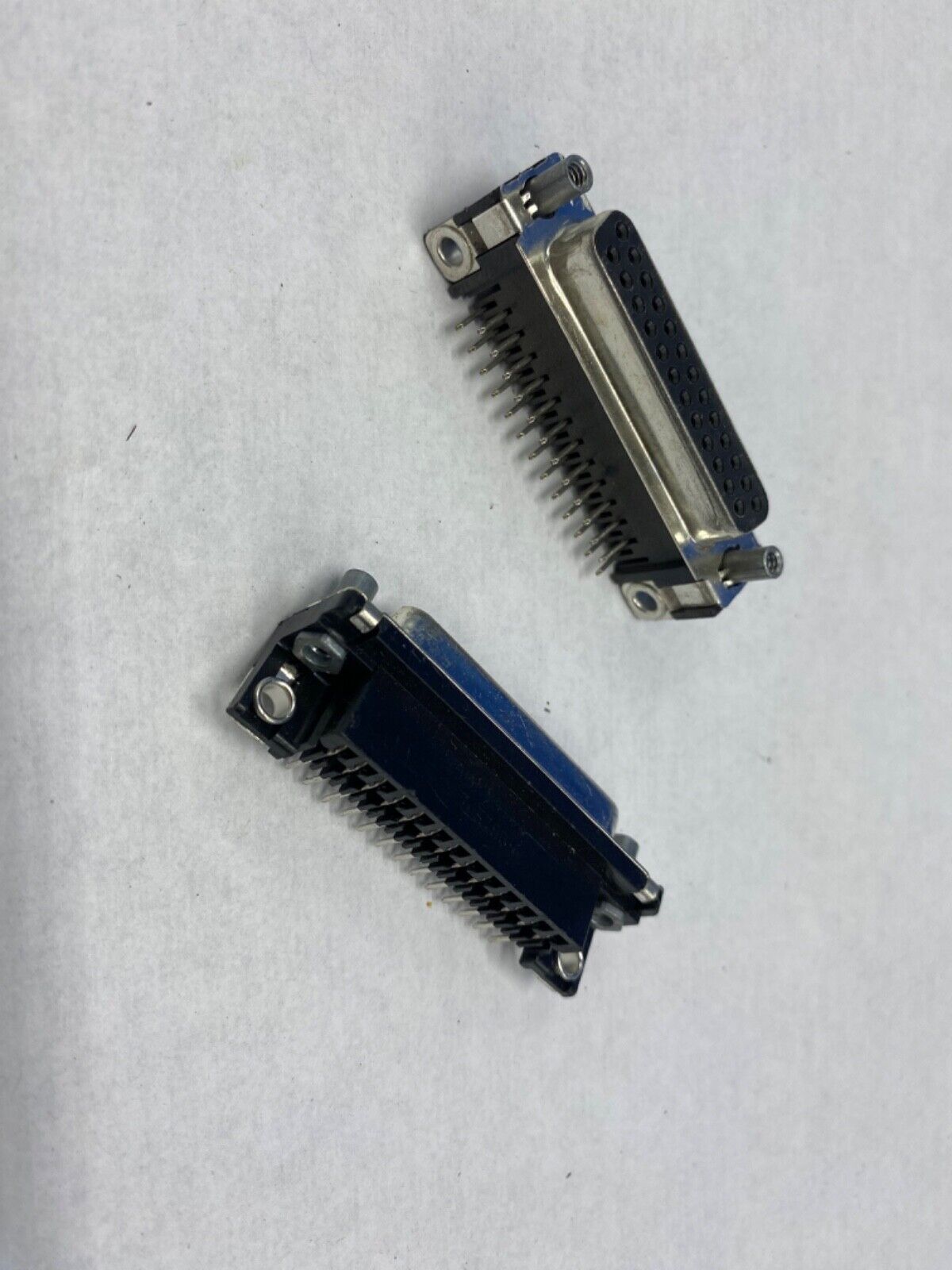 AMP qty 2 lot,  945783 connector D style 25 pin, 90deg solder pins, female conn