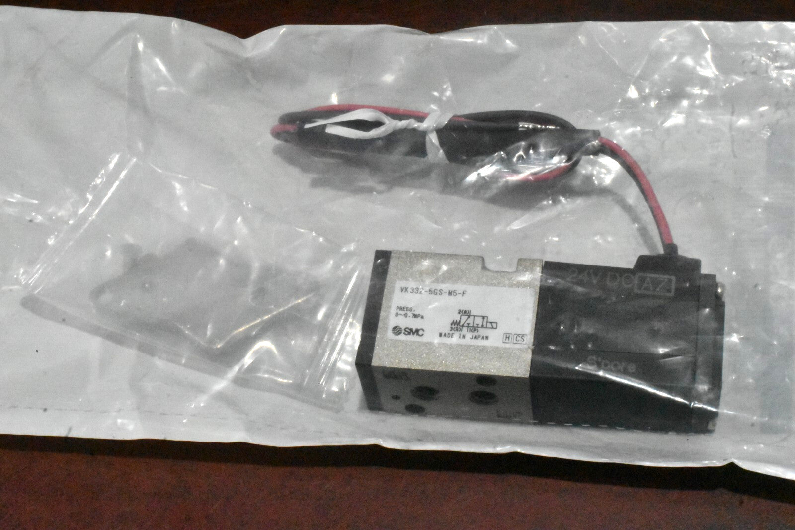 SMC VK332-5GS-M5-F Solenoid Valve New