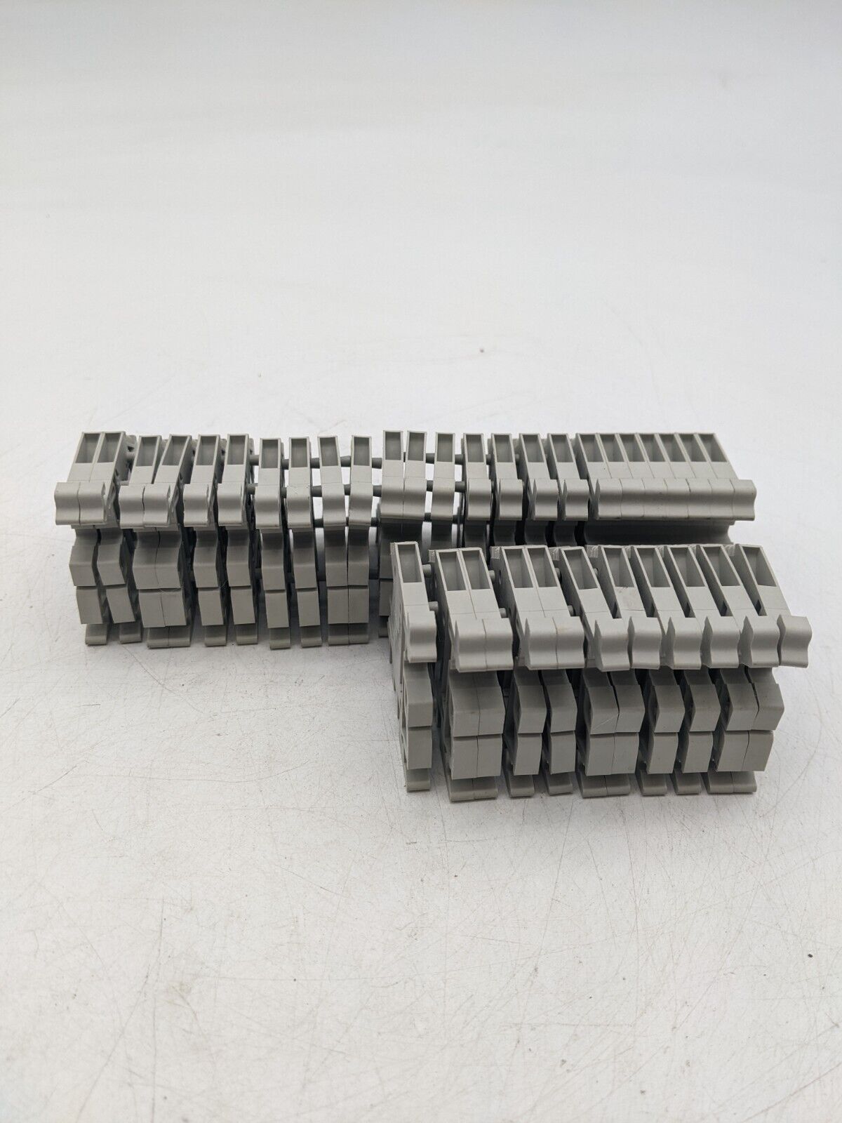 36 Piece Set Wieland WK2,5U/ Terminal Block 24-12 AWG 15 Amp 300 Volt Gray
