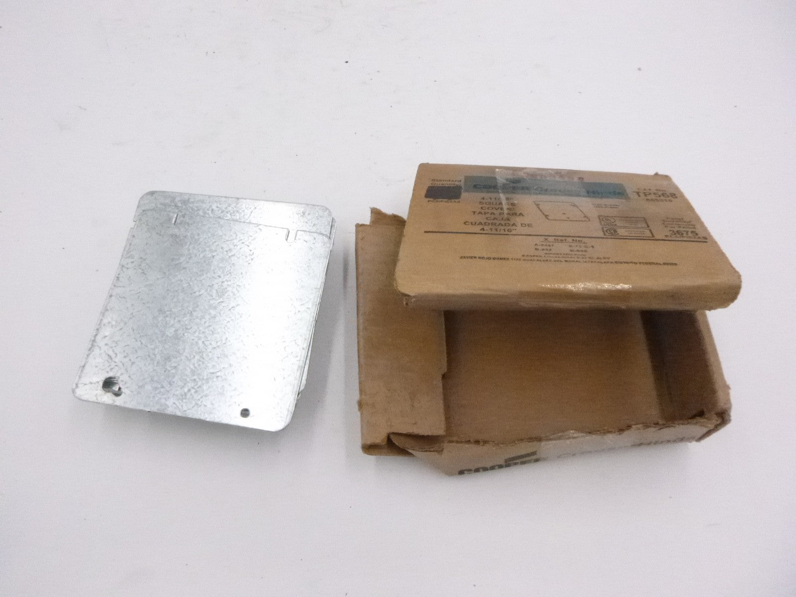 19 Pack Croues Hinds 4-11/16" Square Flat Blank Cover TP-568