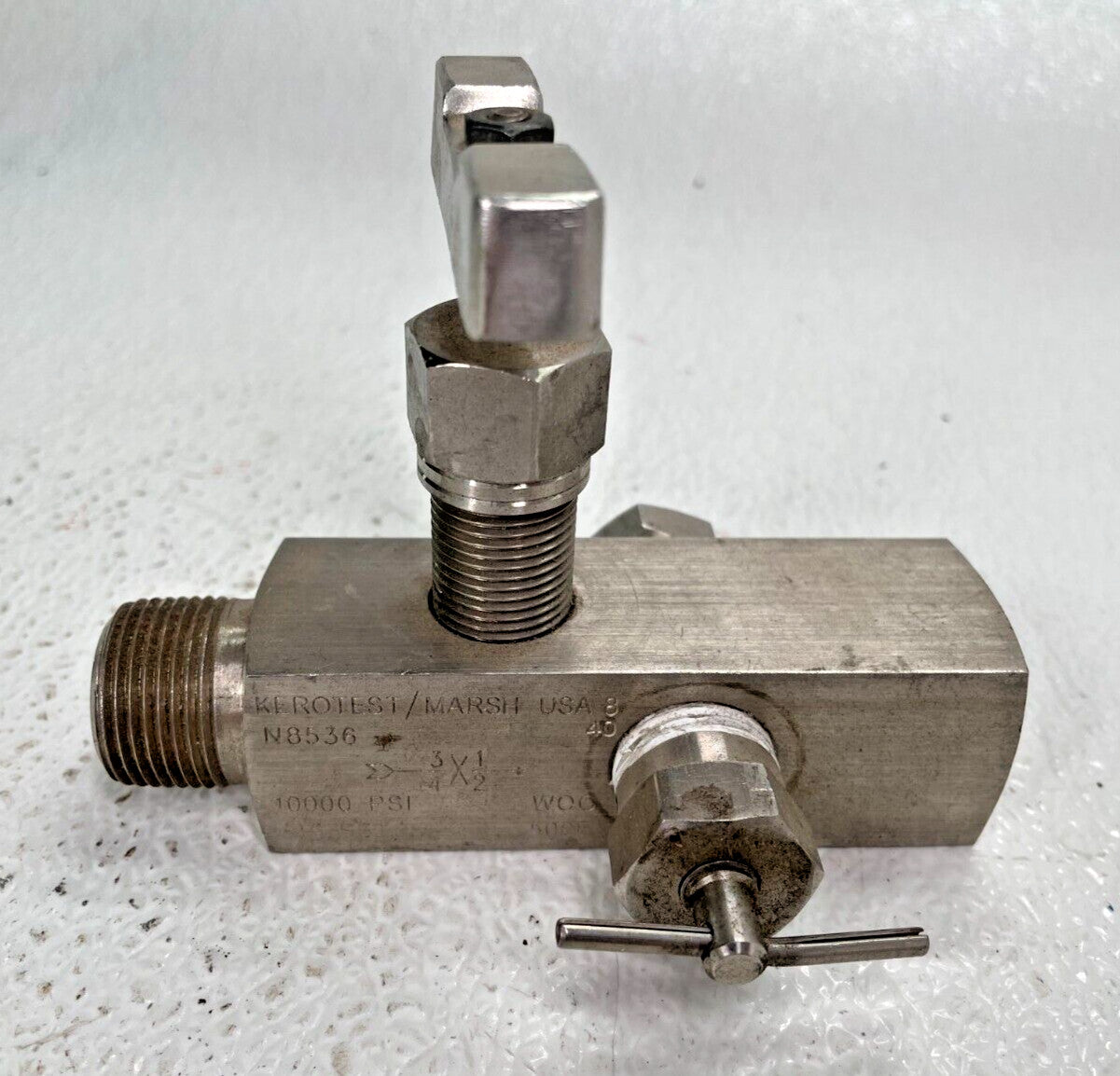 KEROTEST / MARSH N8536 Stainless Gauge Valve 3/4"M-NPT x 1/2" F-NPT 10,000-psi