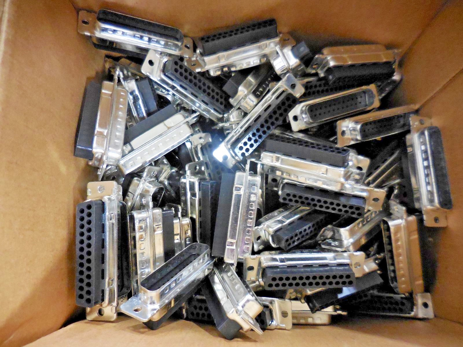 AMP 747552-1/ Male/ D-Sub/ Connectors (No PINS) [Lot of 100]