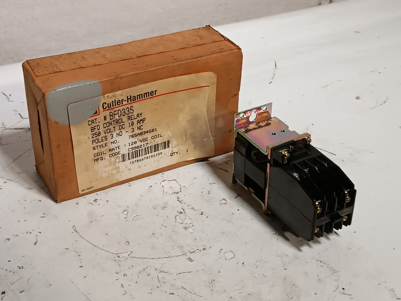 Westinghouse BFD33S BFD Control Relay, Style 765A8341G01, 250VDC, 10A, 3 Pole
