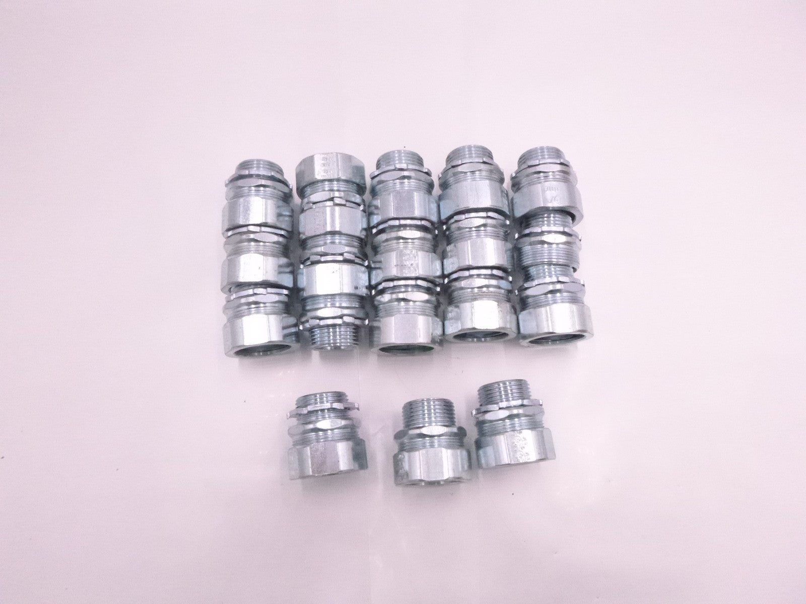 18 Pack Bridgeport 3001 3/4" Steel Compression Connector Rigid/Imc