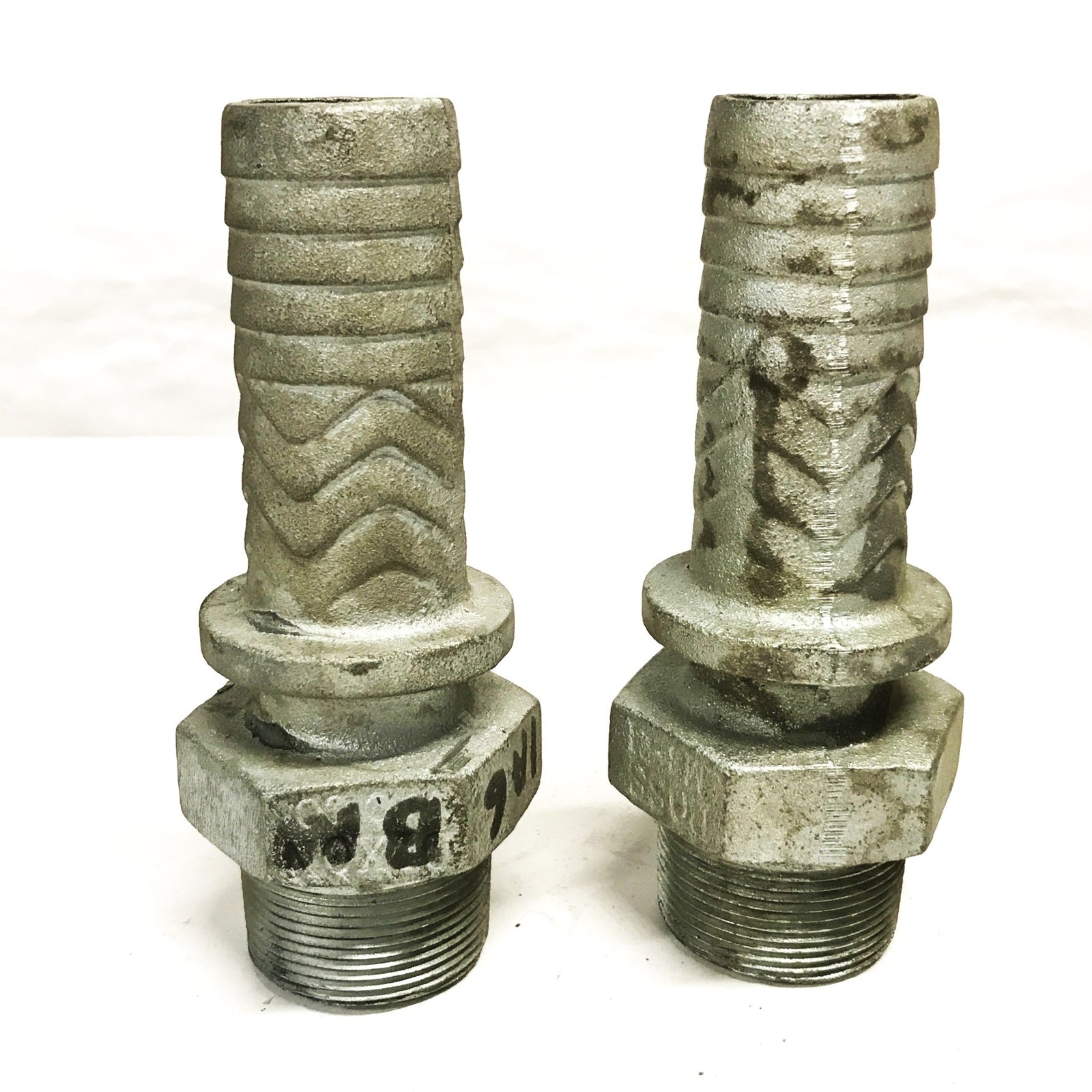 Boss 1-1/2 inch NPT Male x 1-1/2 inch Barb Iron Hose Fitting [Lot of 2] NOS