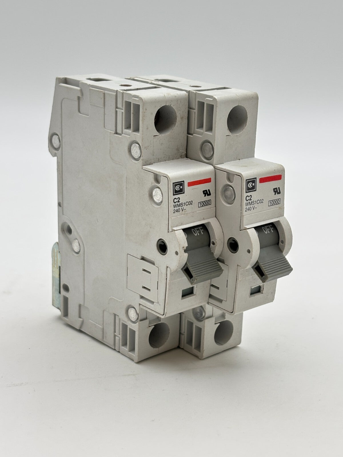 2PC Cutler-Hammer WMS1C02 DIN Rail Circuit Breaker 2A 240VAC 1P 1PH C2 2 Amp