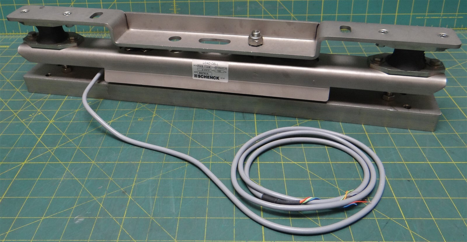 Schenck Load Cell PWS-17238 D725443.04 2mV/V at 100kg 21in L 2in W 4in H Sensor