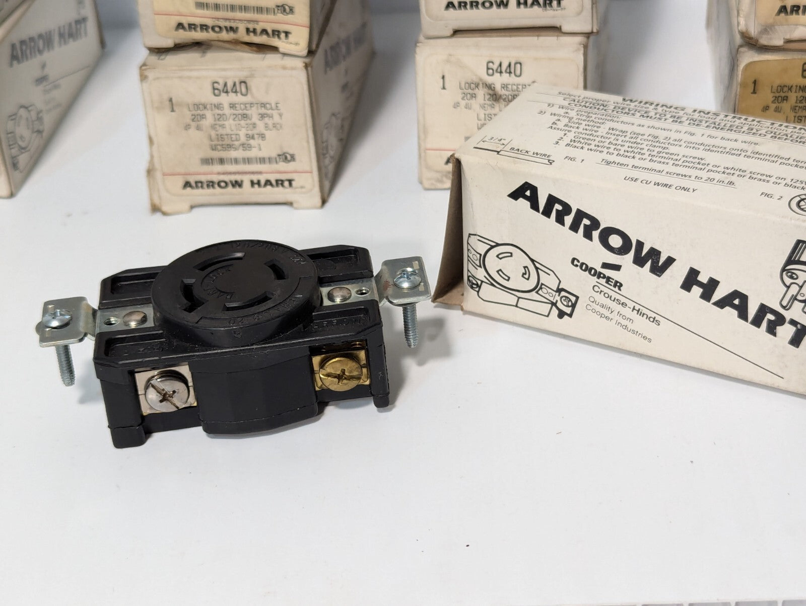 Lot of 5 Arrow Hart 6440 Locking Receptacle, 20A, 120/208V, 3PH, Y 4P 4W 