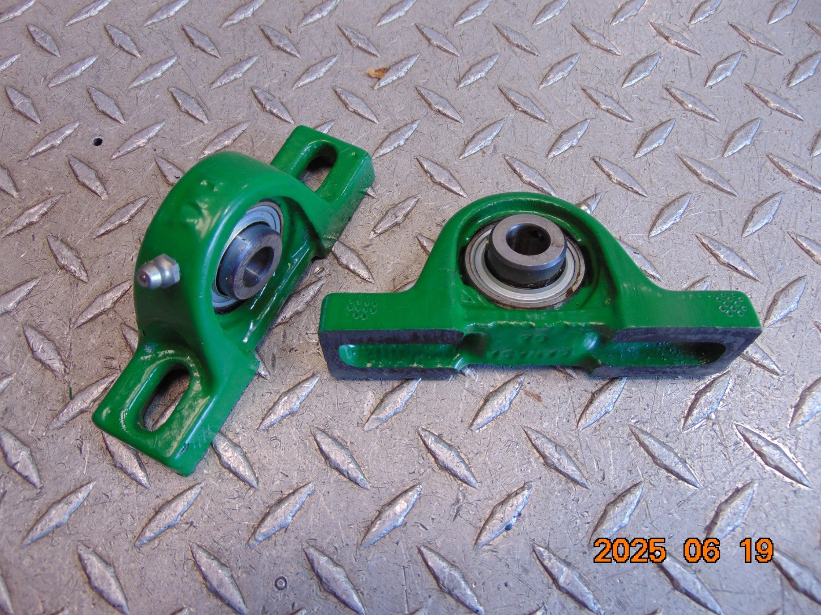 (1) INA RASEY 2-BOLT PILLOW BLOCK BEARING 1/2" BORE