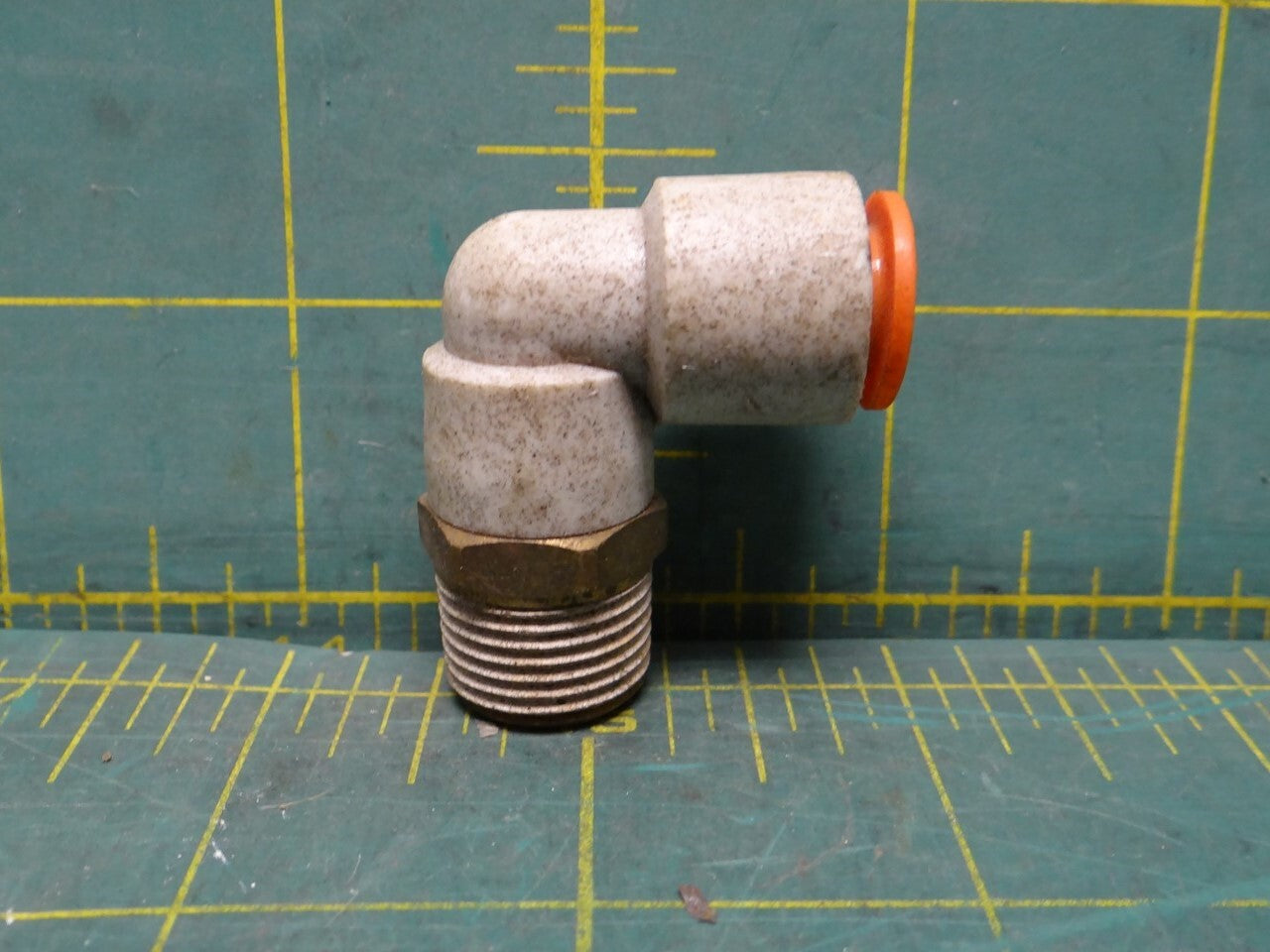 SMC 3/8″ OD Tube, 3/8 NPT, Brass/Polybutylene Push-to-Connect Tube Male Elbow
