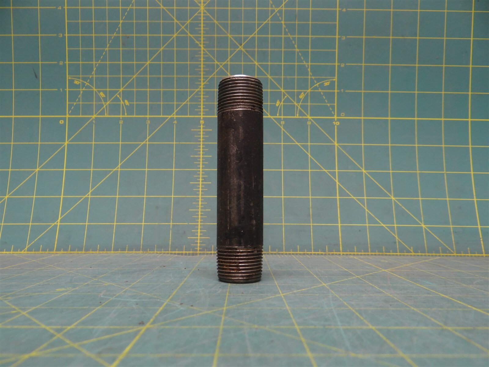 1" x 4 1/2" Pipe Fitting Nipple MNPT Steel Tapered Threaded Schedule 40 Welded